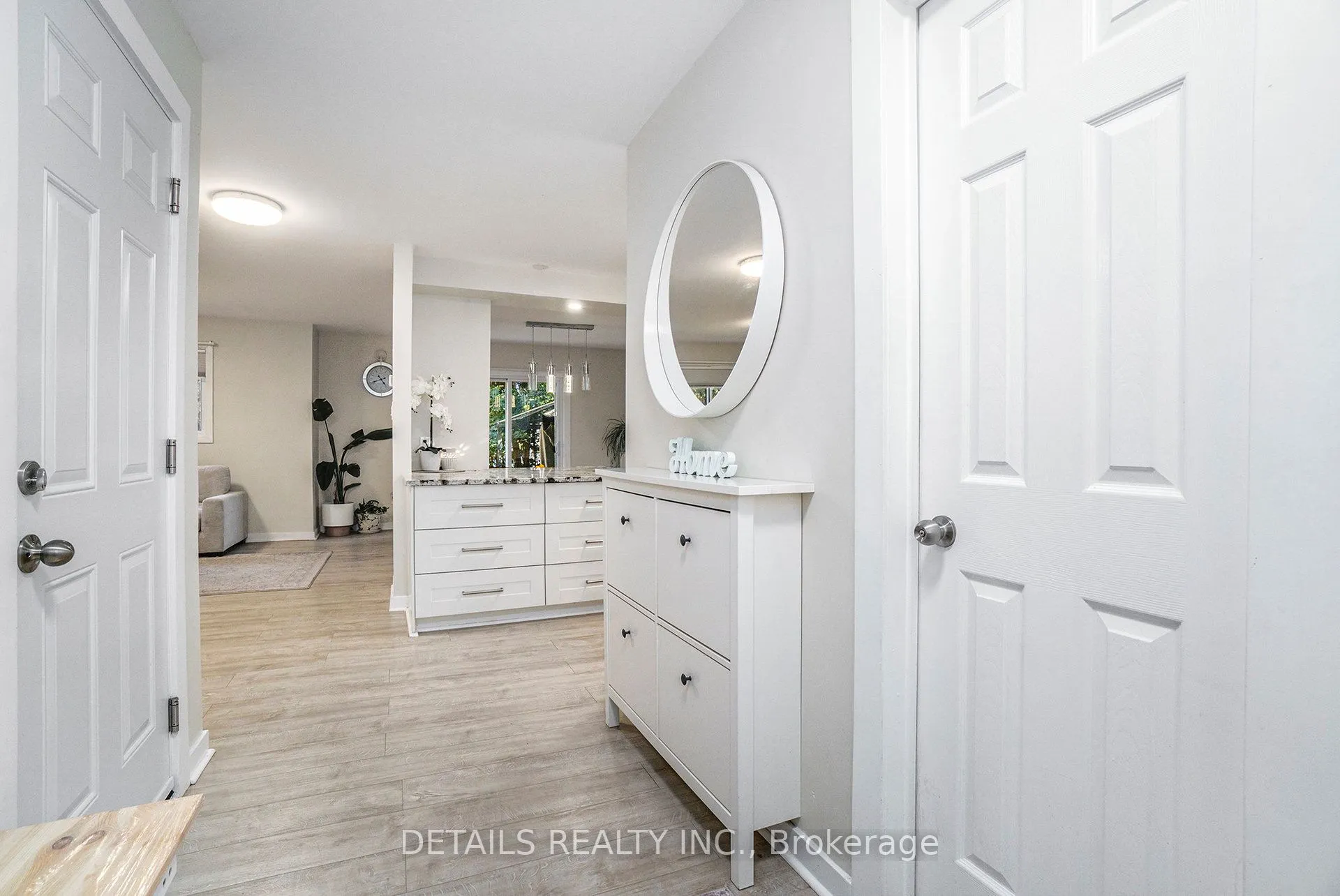 13 Willowview Way
