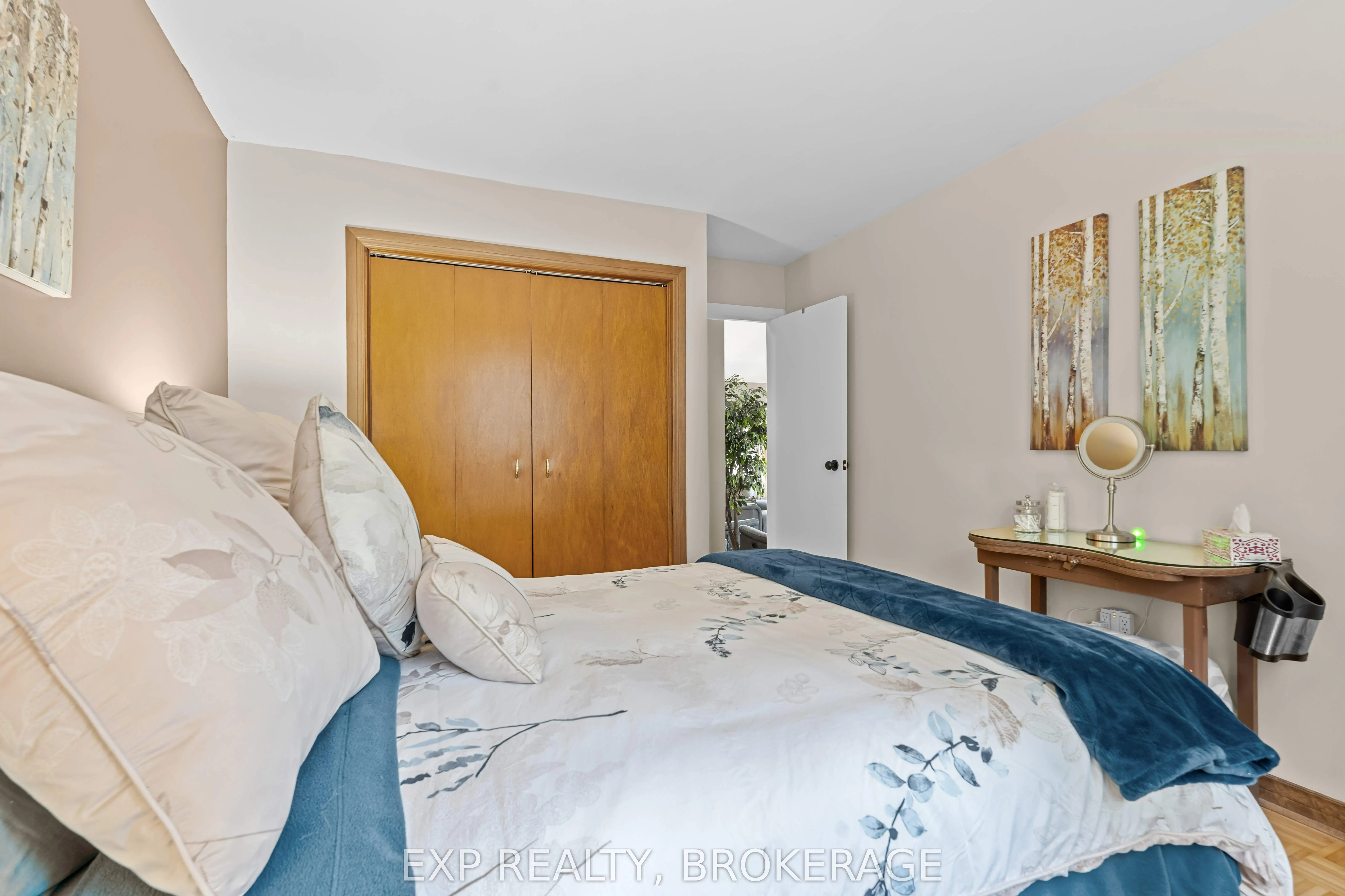 5525 RIDEAU Road