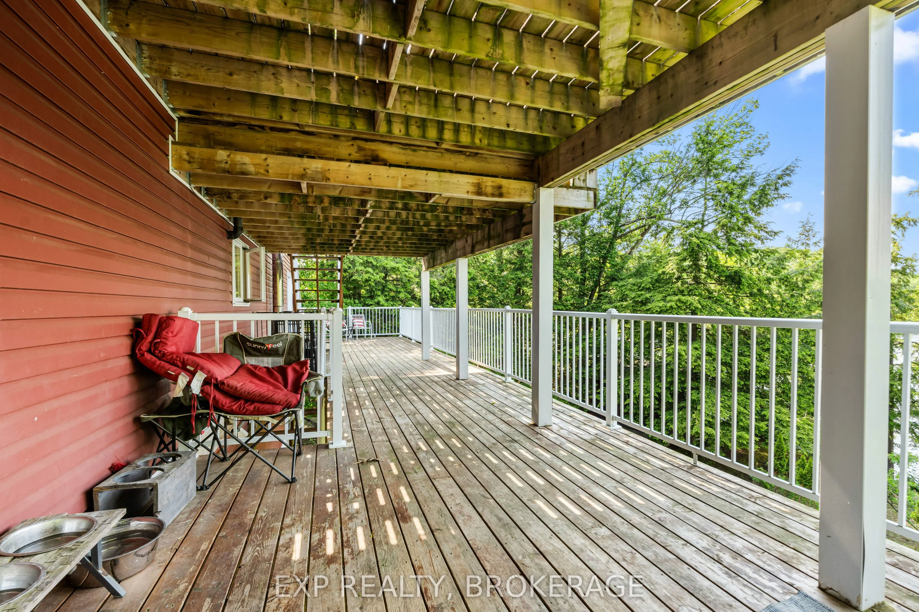 5525 RIDEAU Road
