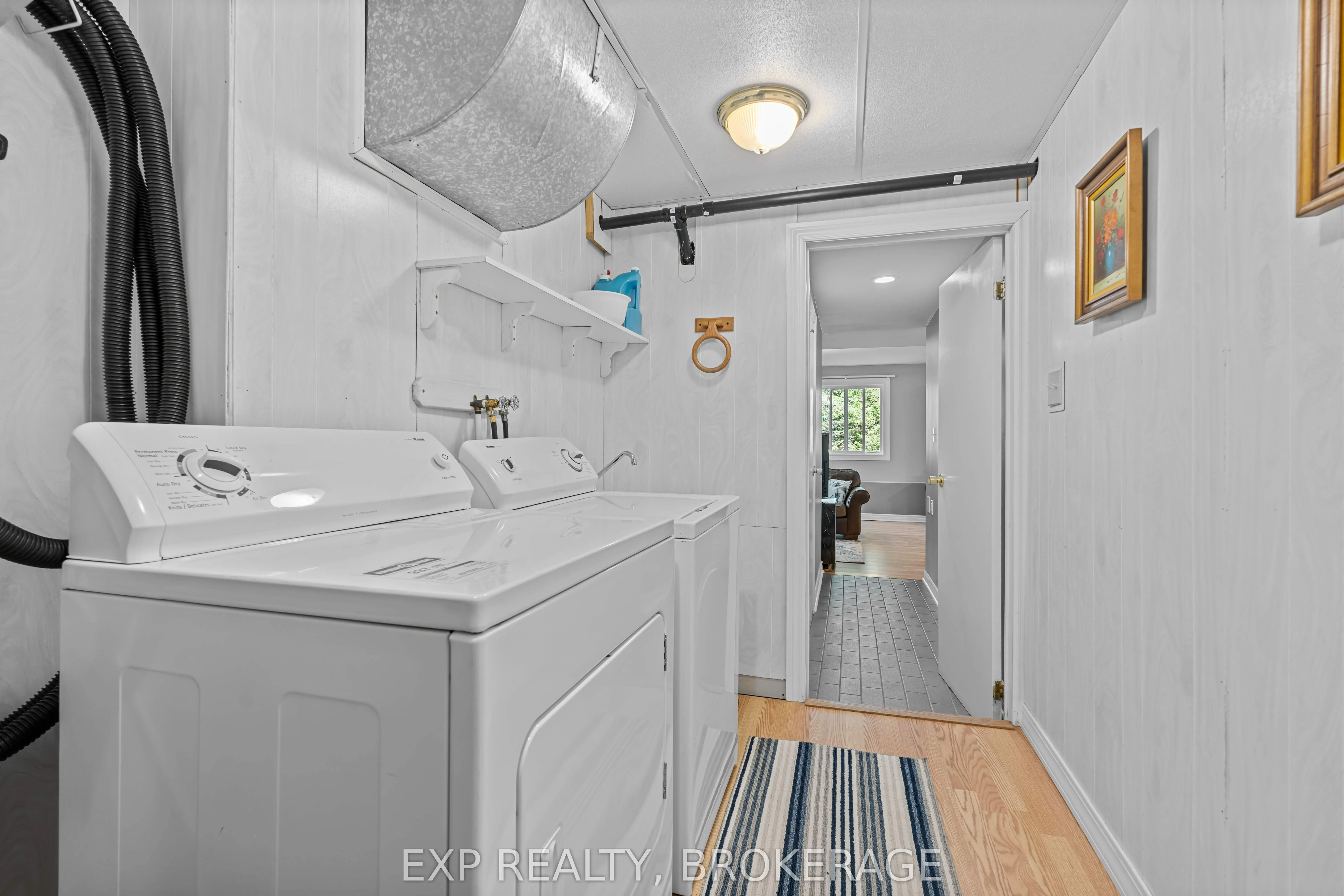 5525 RIDEAU Road