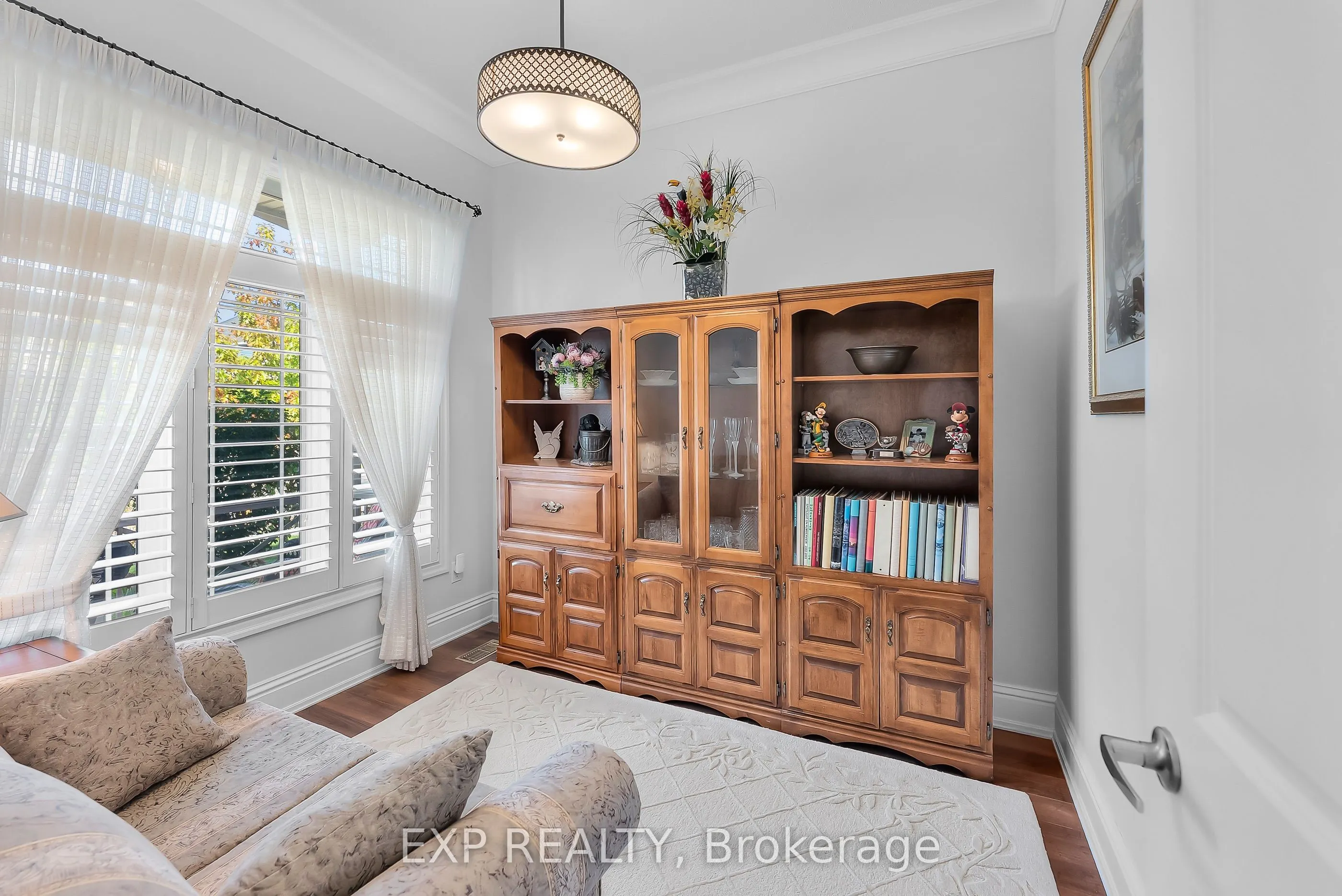 78 Angela Crescent