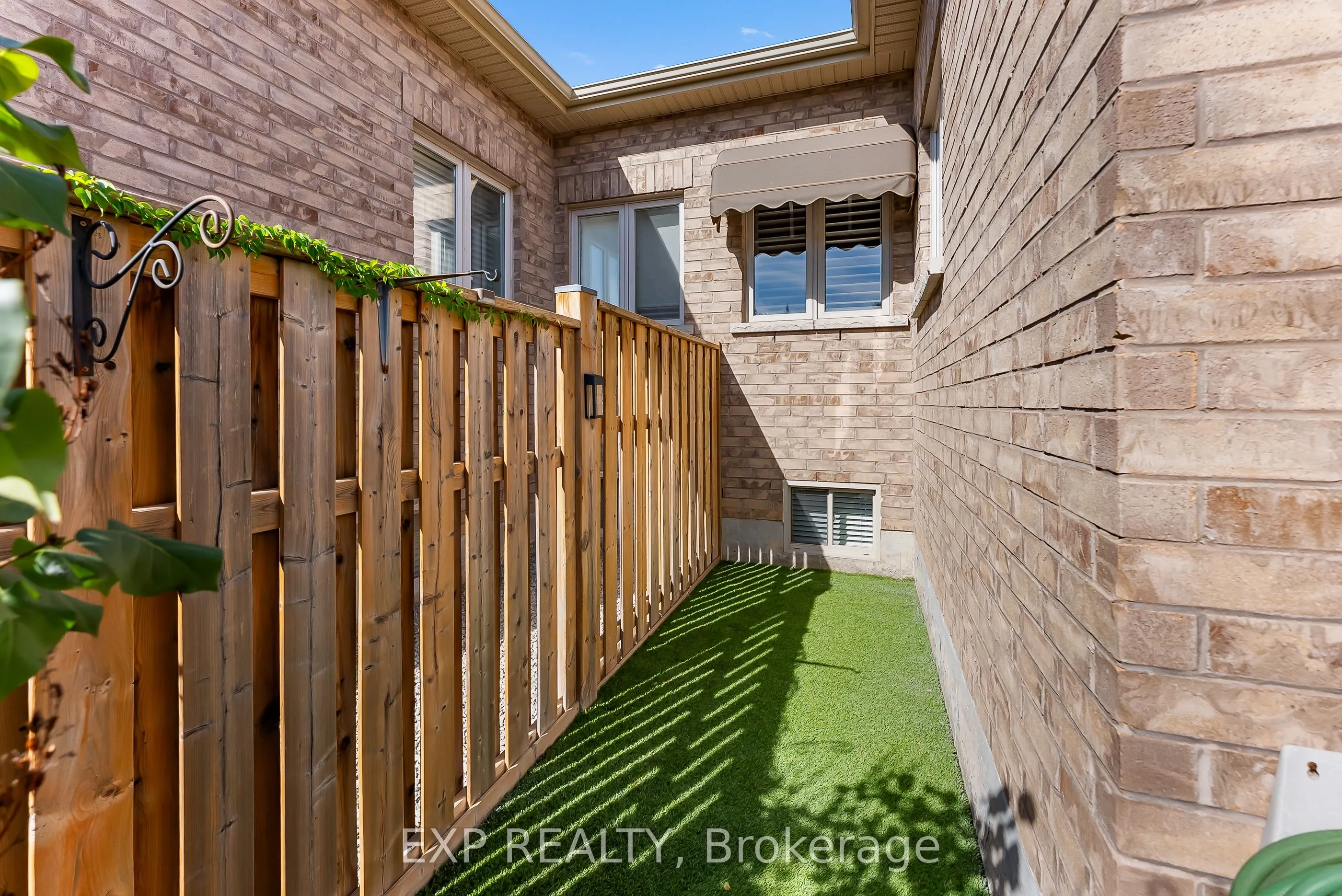 78 Angela Crescent