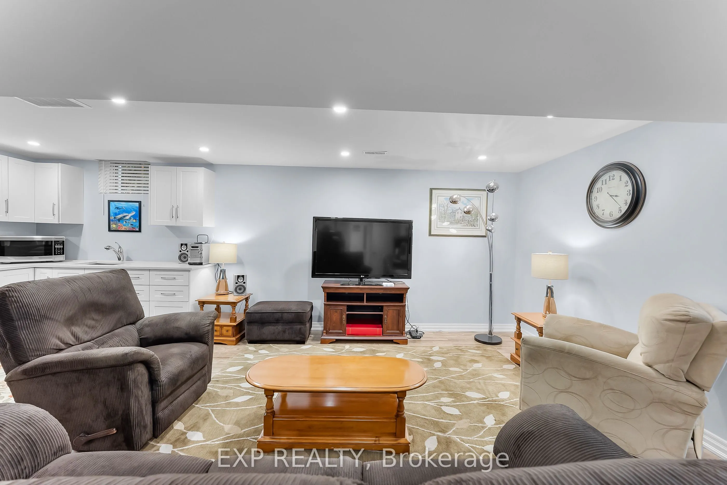 78 Angela Crescent