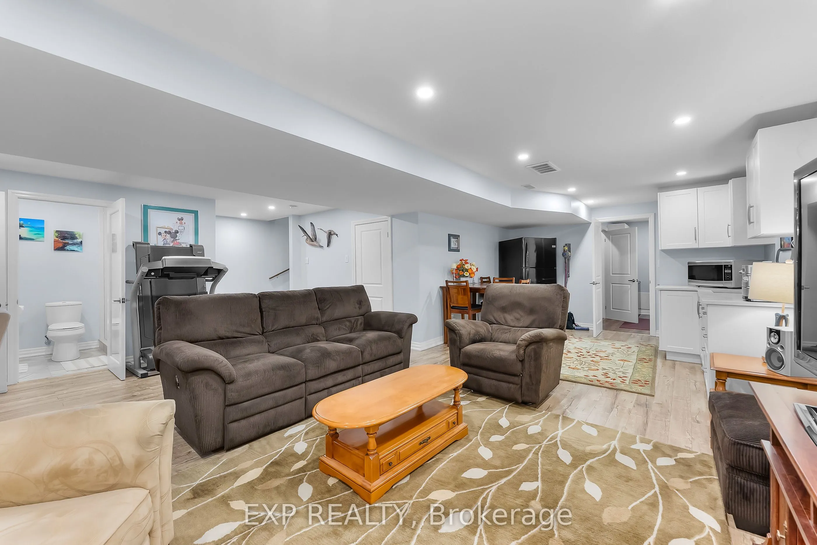 78 Angela Crescent