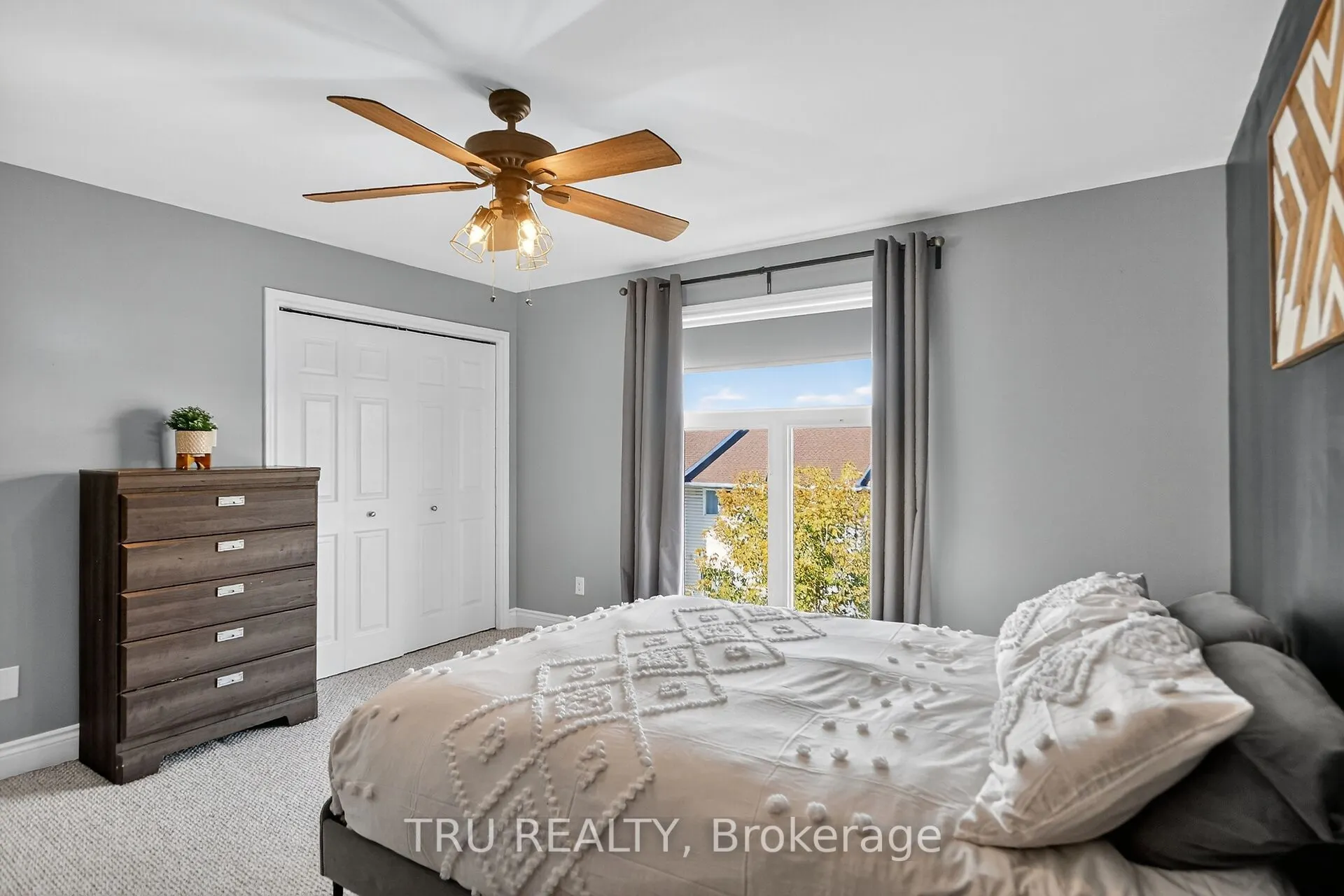 2642 Palings Private