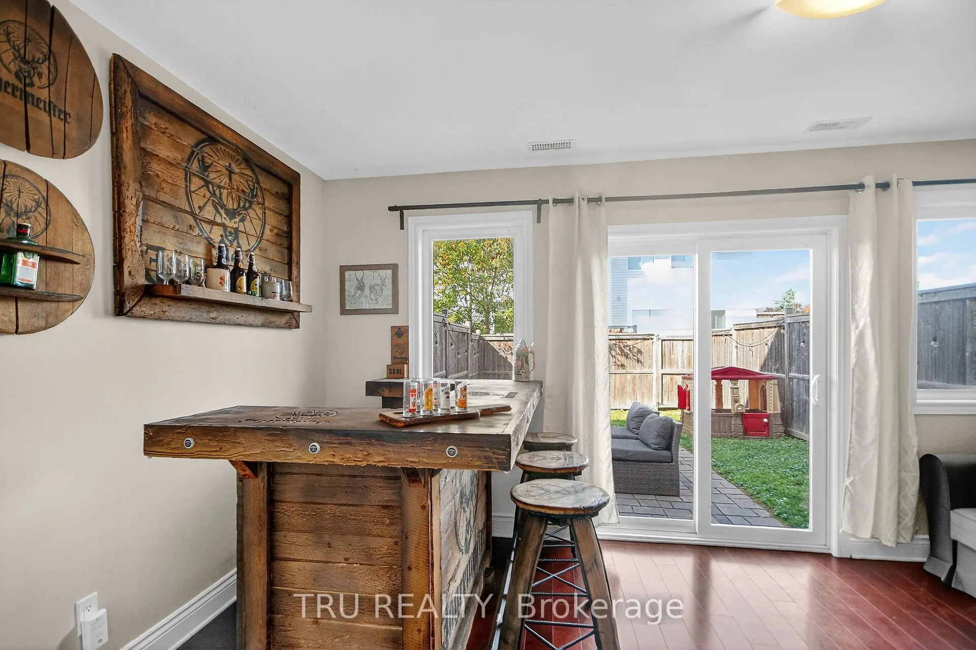 2642 Palings Private