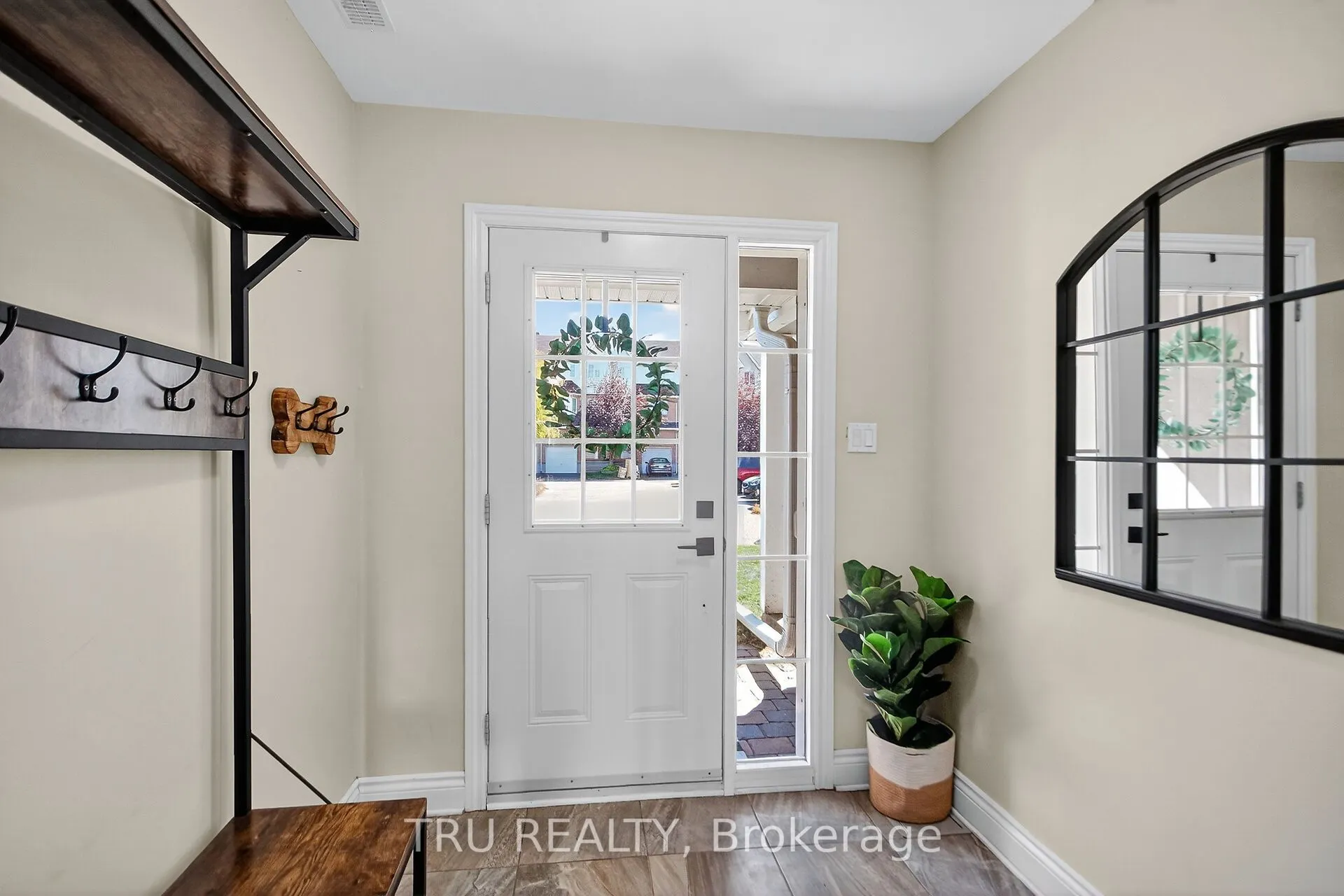2642 Palings Private