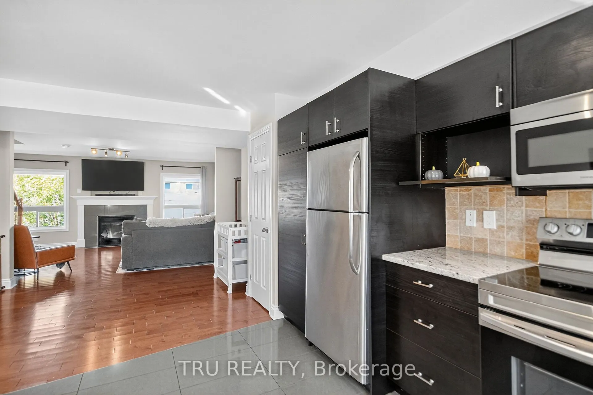 2642 Palings Private