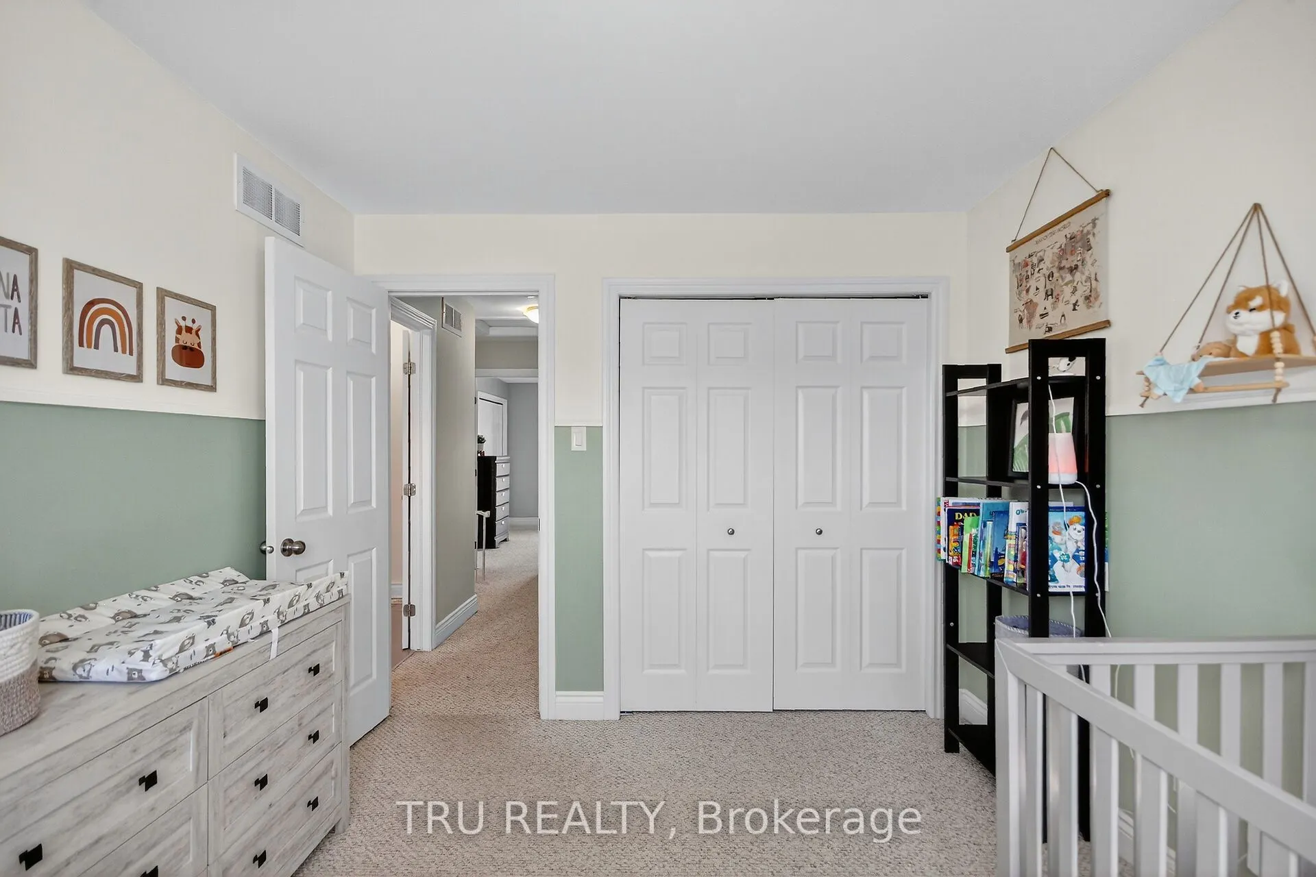 2642 Palings Private