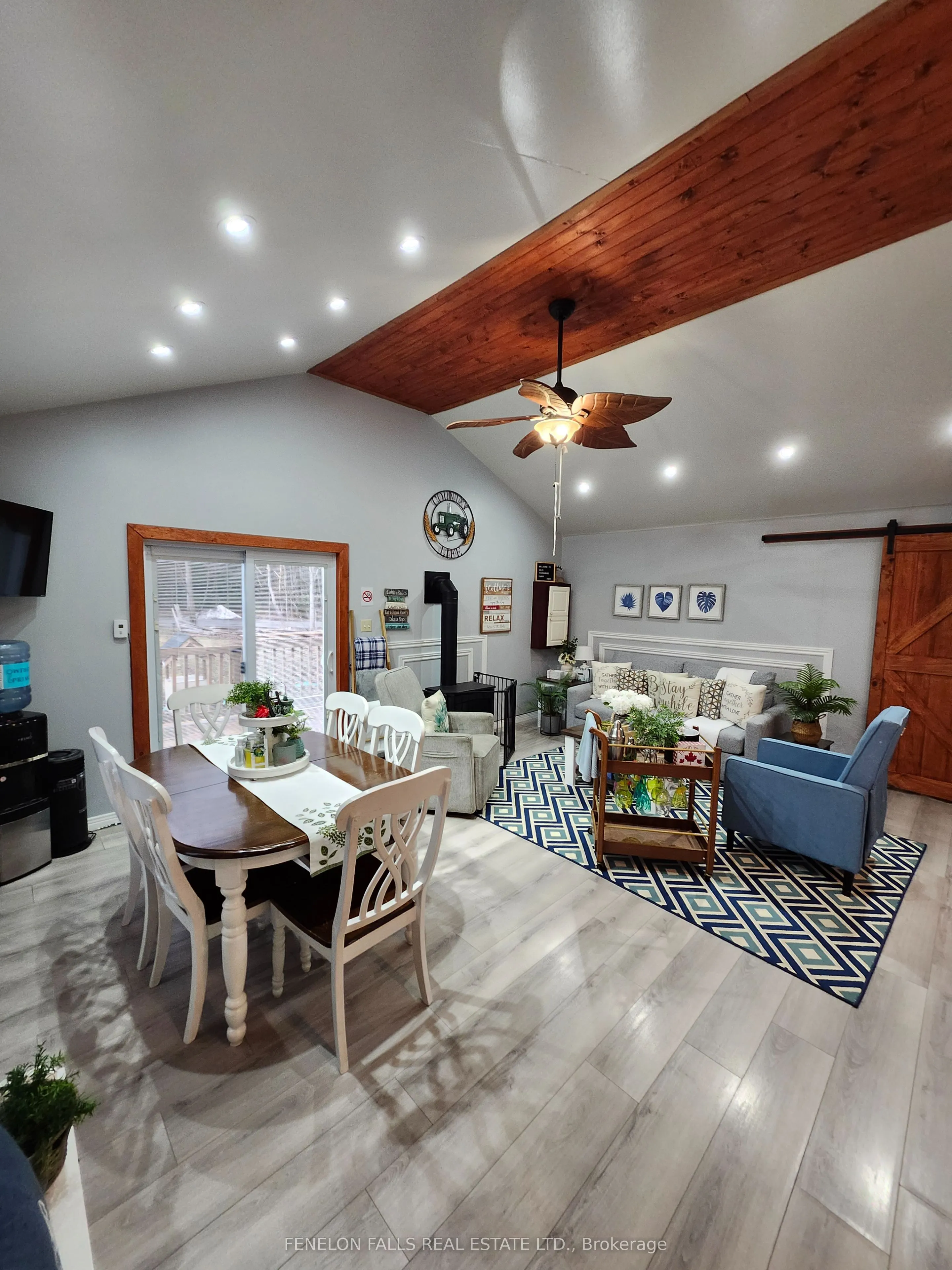 1699 County Road 121 N