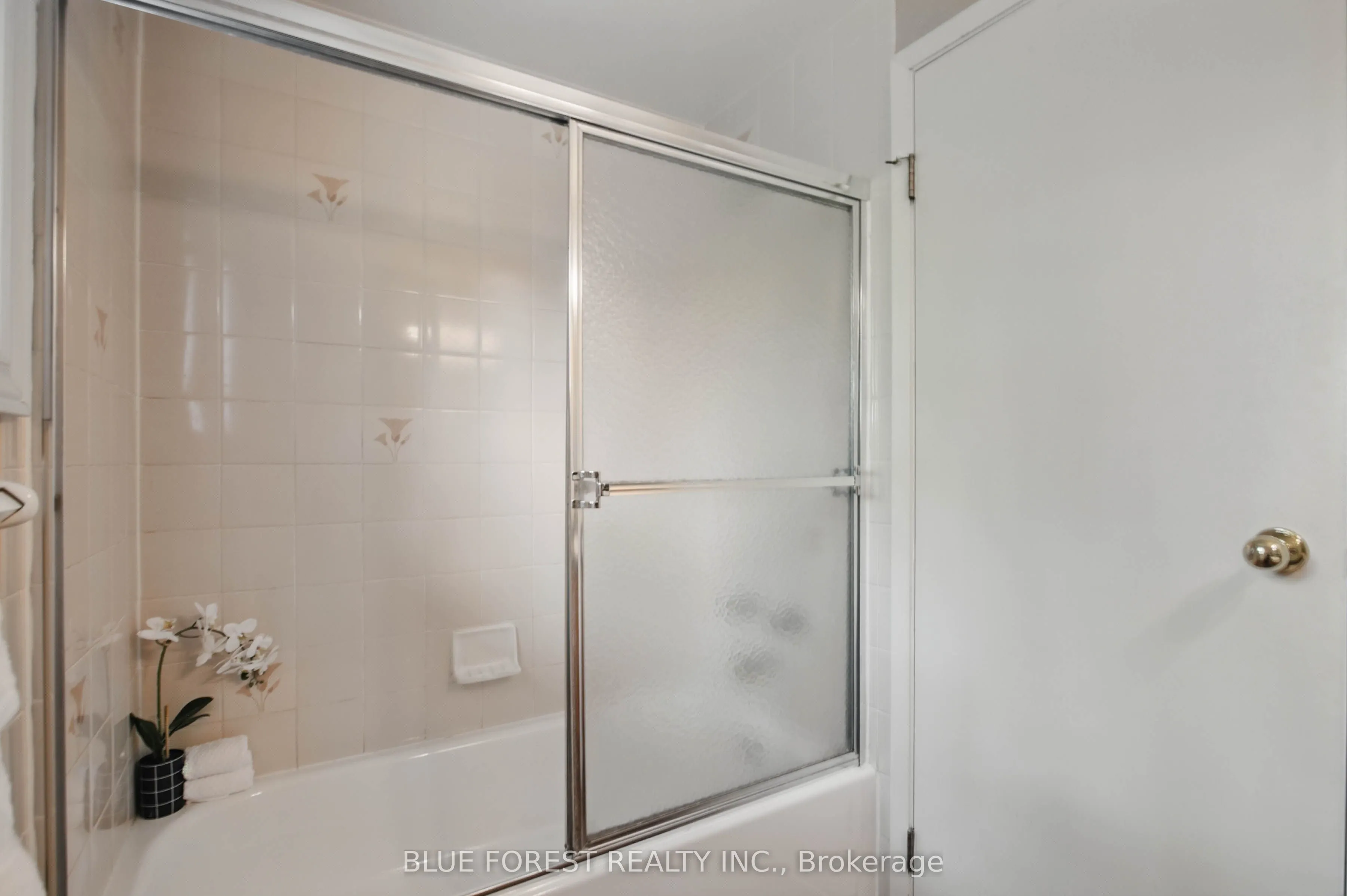 1990 Wavell Street, #82