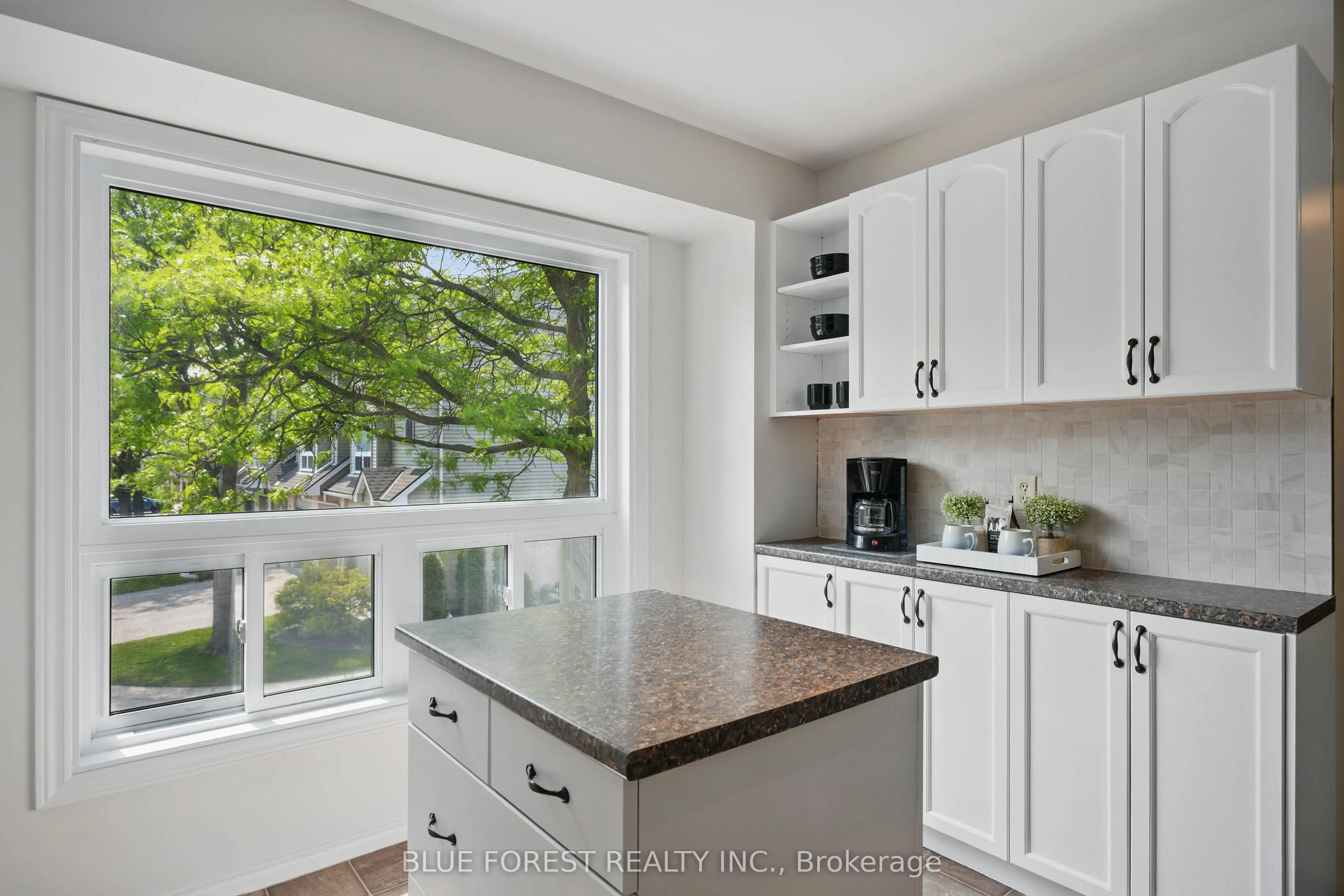 1990 Wavell Street, #82