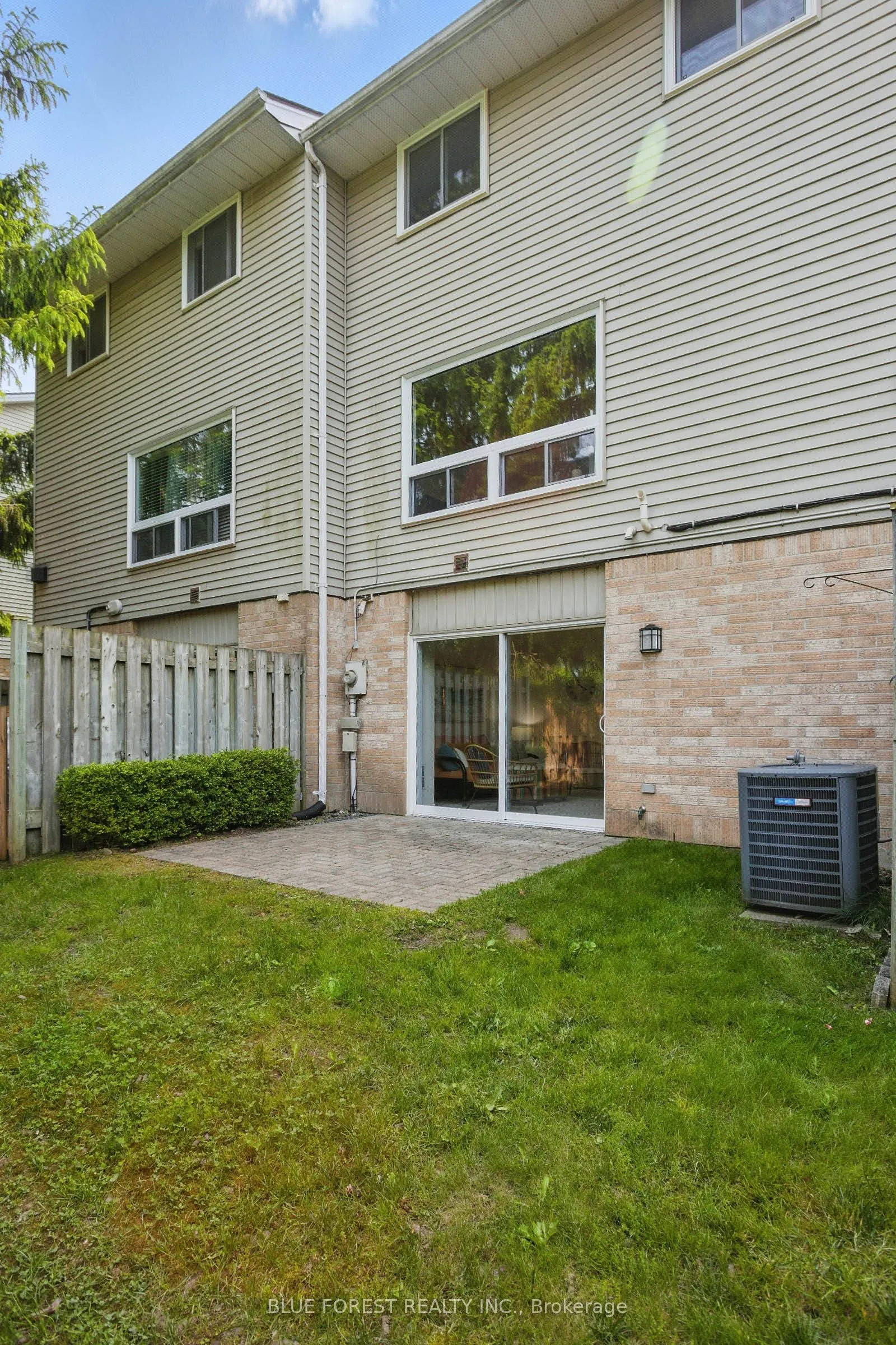 1990 Wavell Street, #82