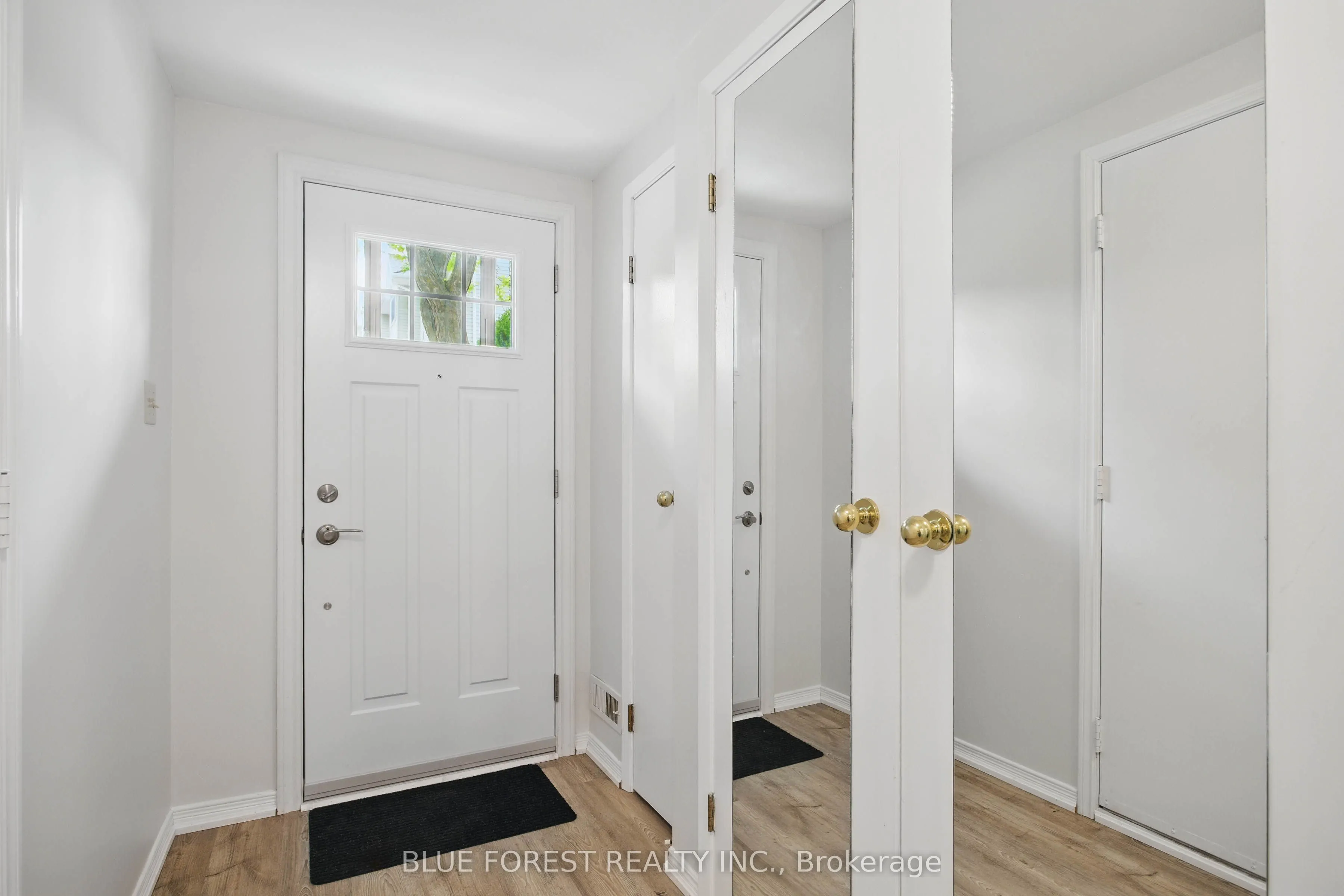 1990 Wavell Street, #82
