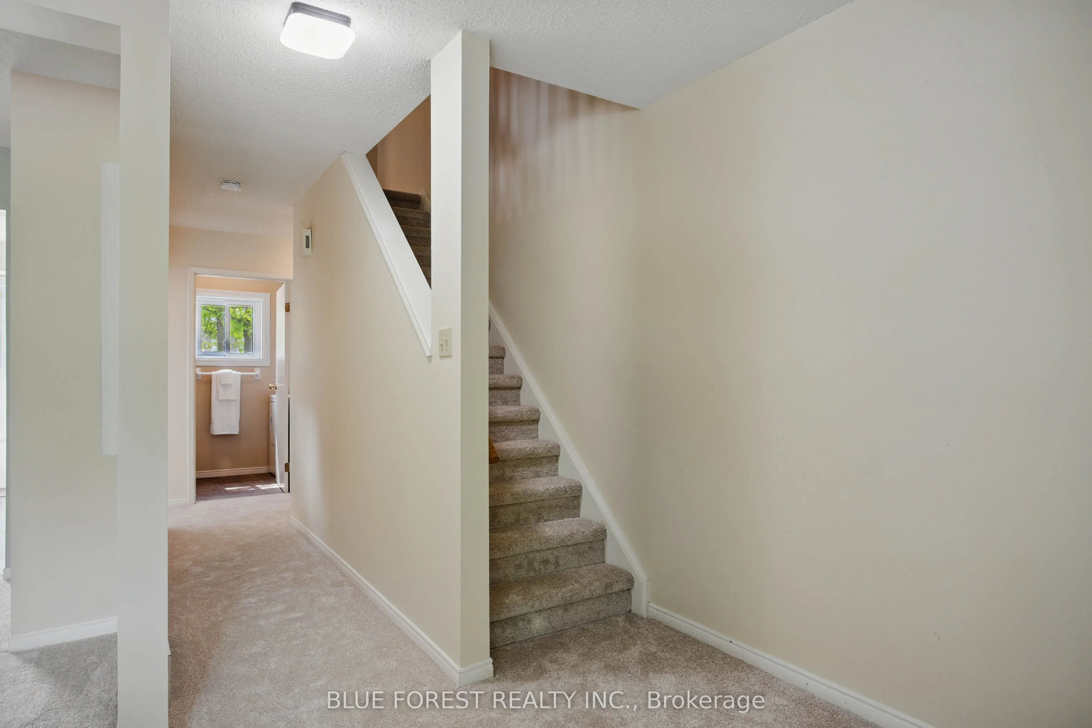 1990 Wavell Street, #82