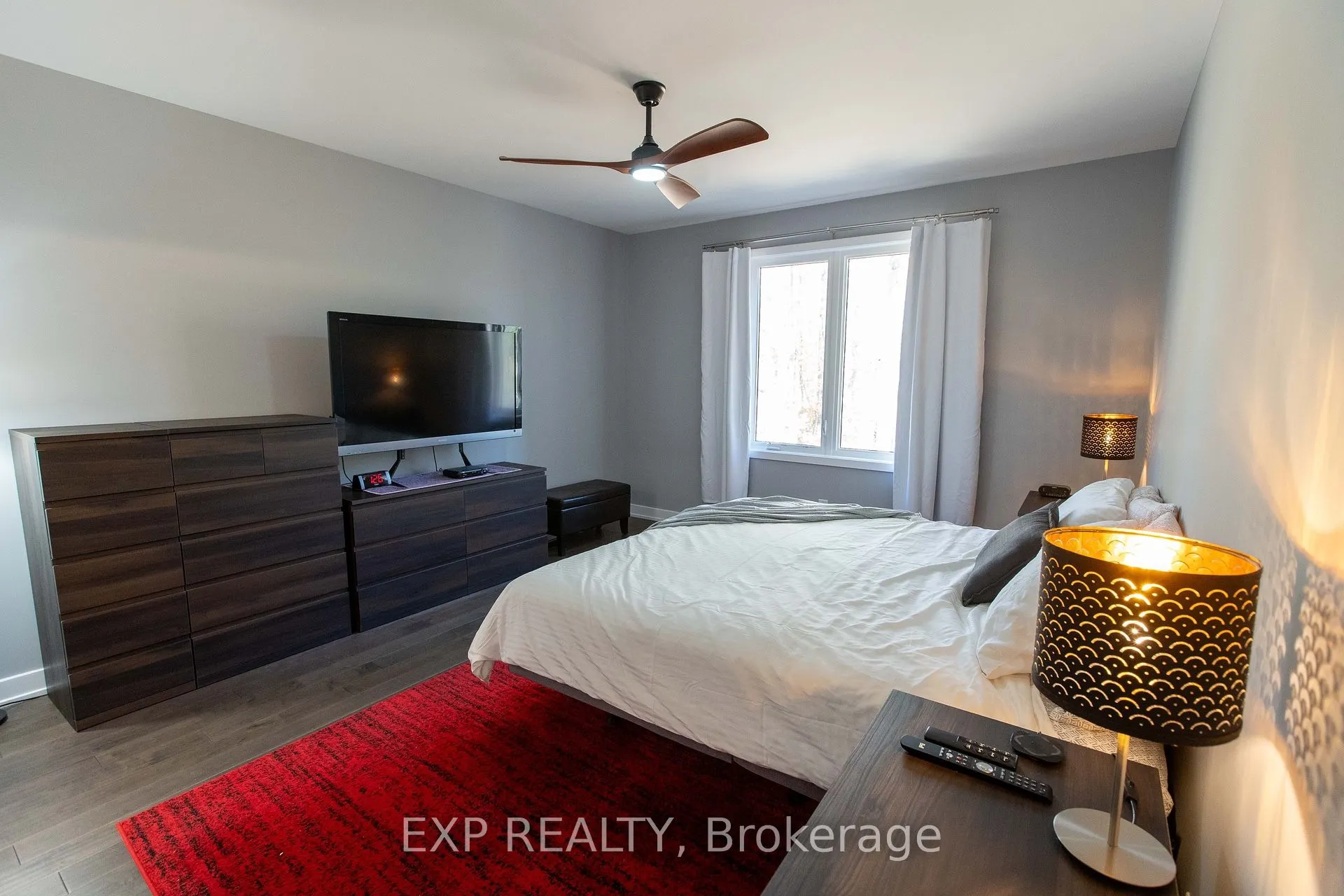 111 Frank Fisher Crescent