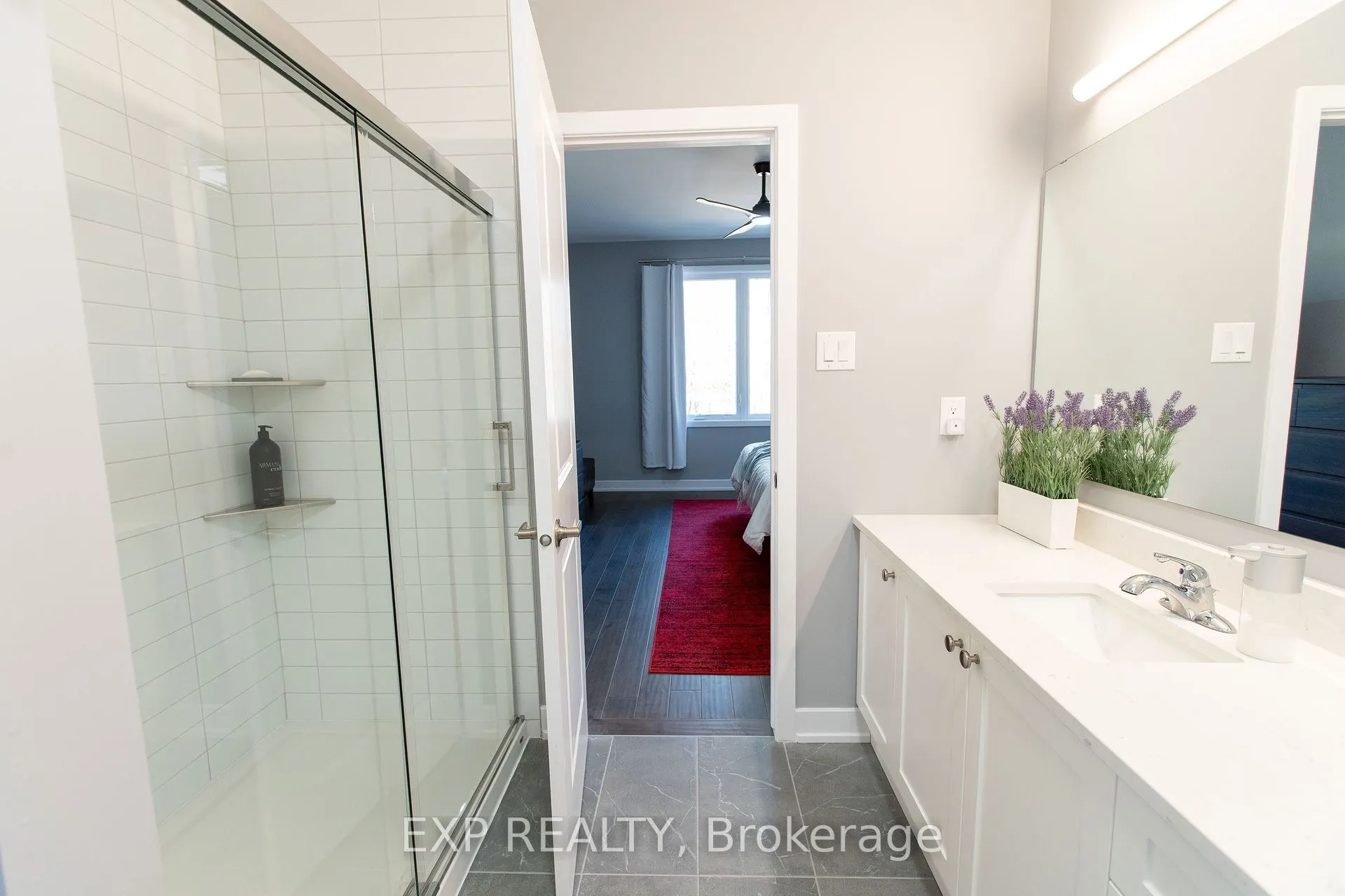 111 Frank Fisher Crescent