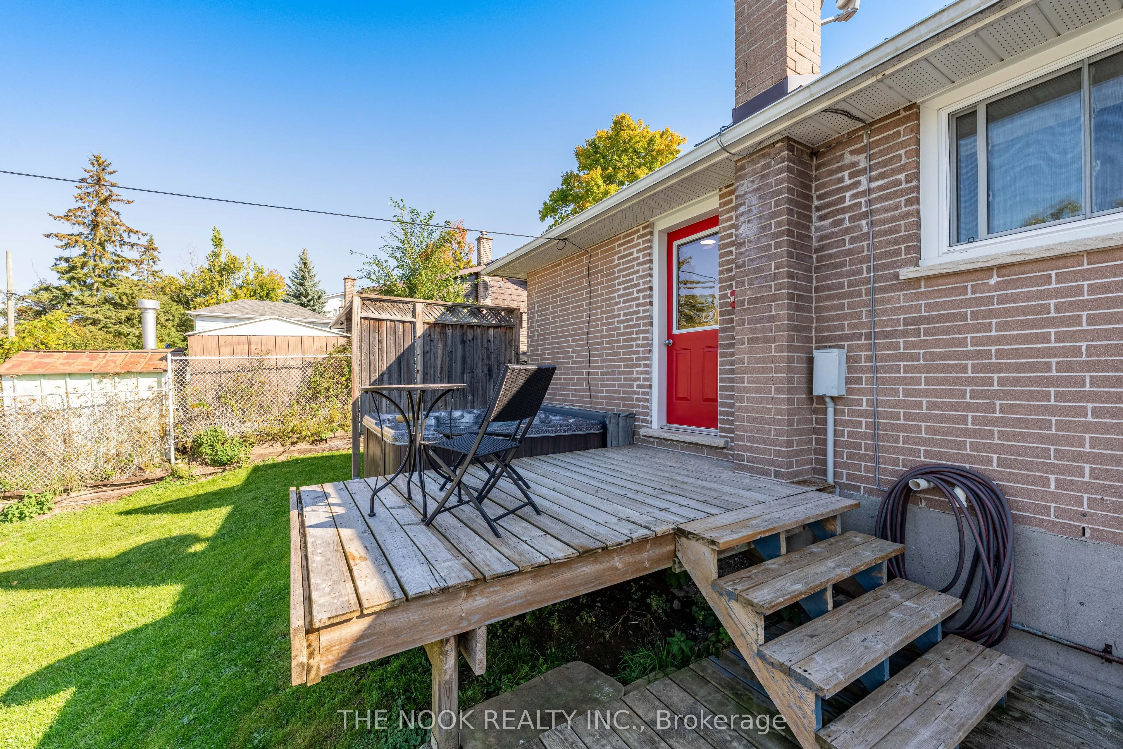 288 Collison Crescent