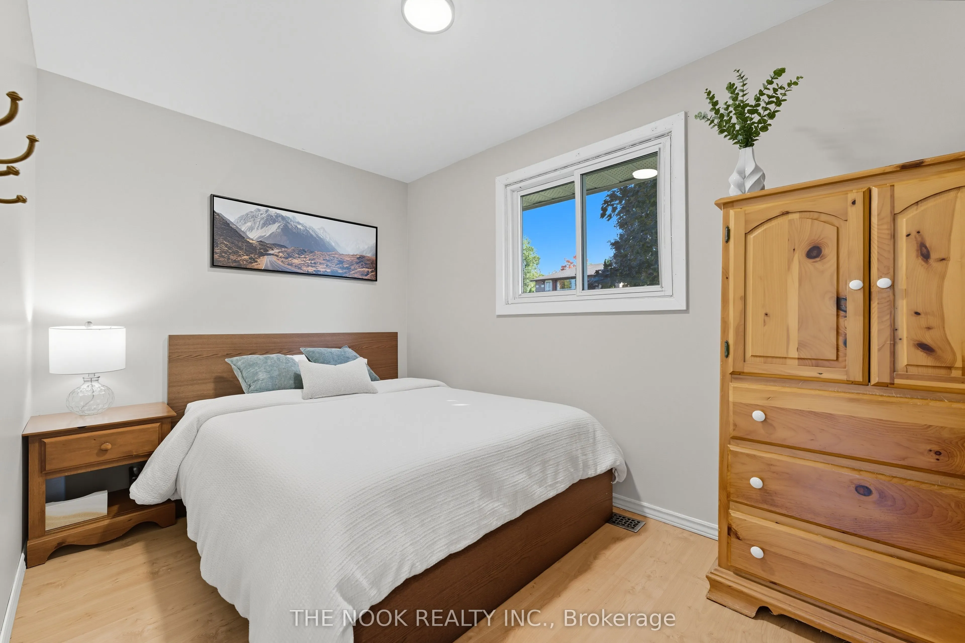288 Collison Crescent