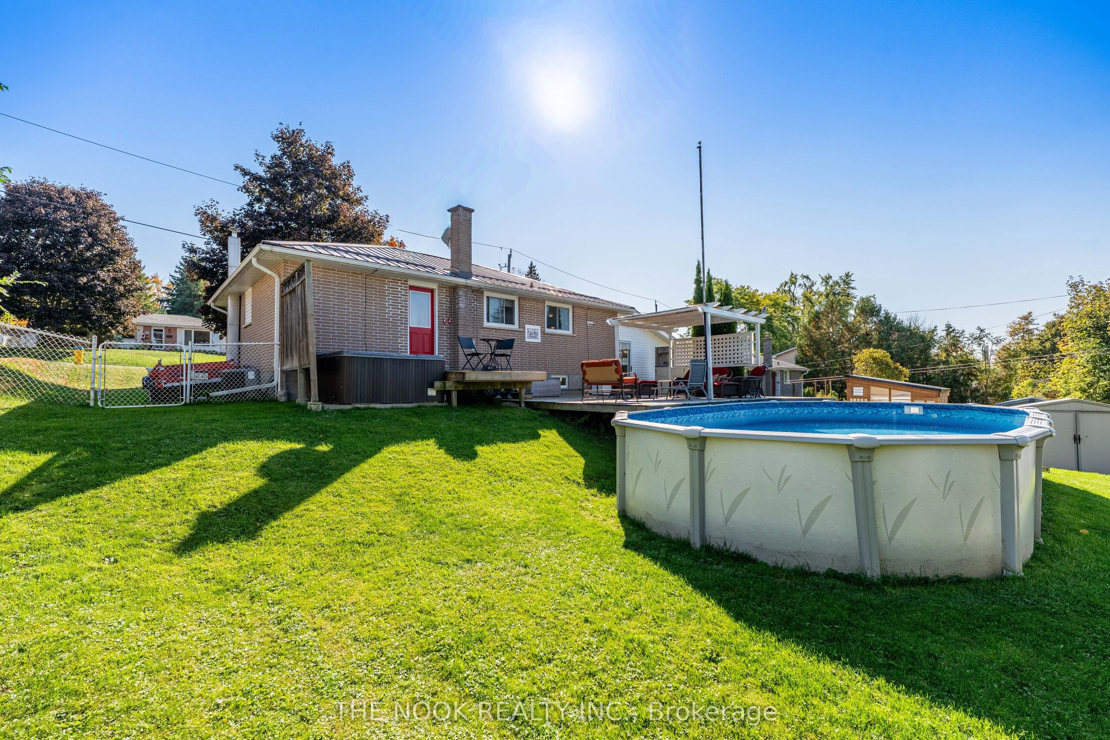 288 Collison Crescent