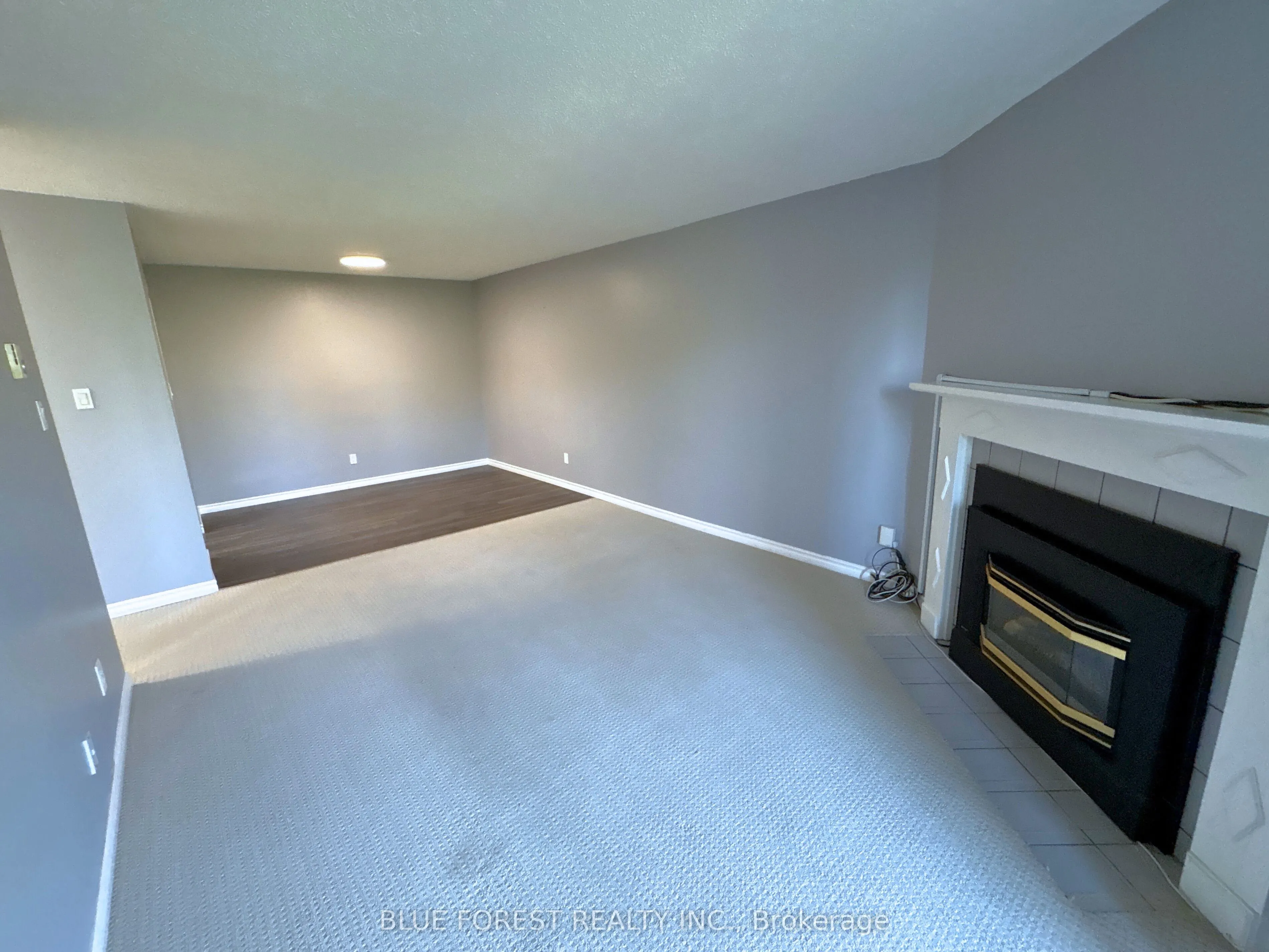 739 Deveron Crescent, #207
