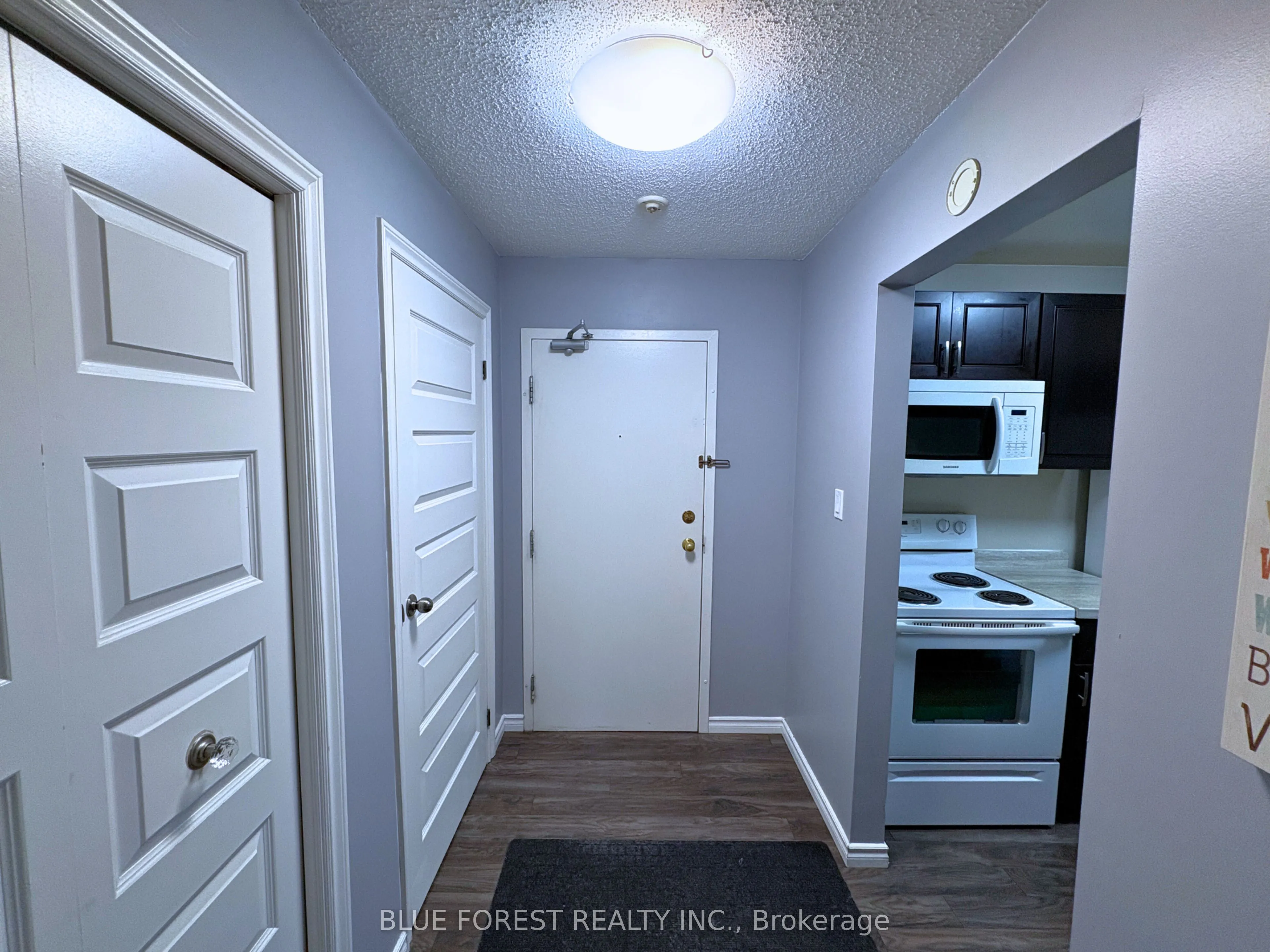 739 Deveron Crescent, #207