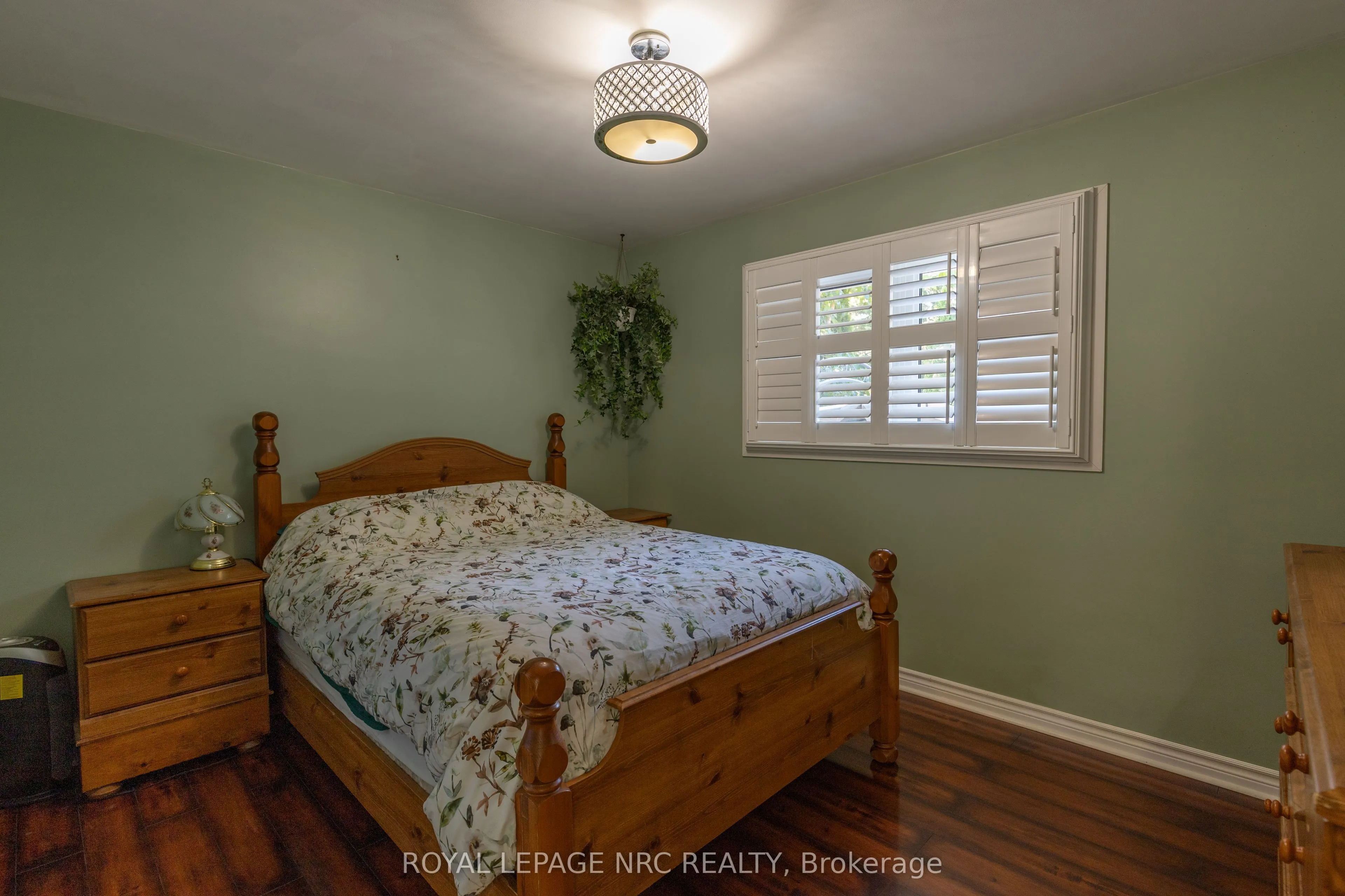 11 Brookdale Avenue