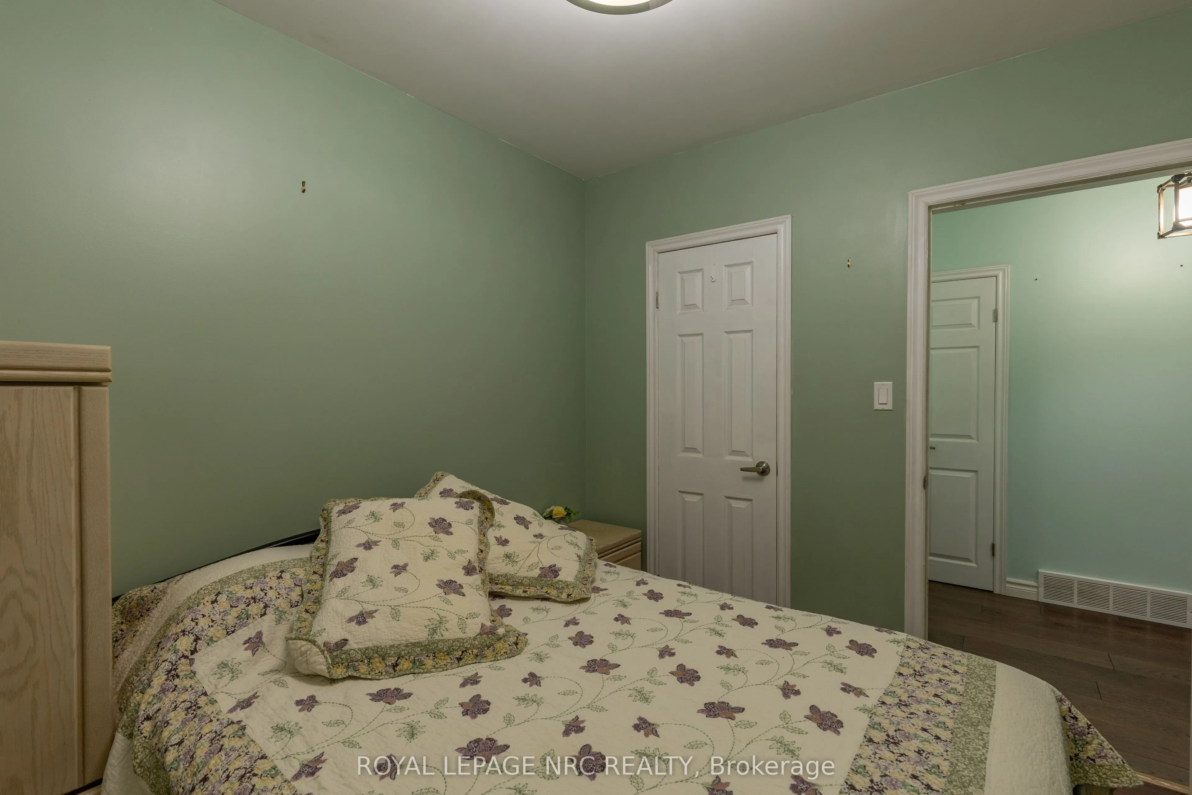 11 Brookdale Avenue