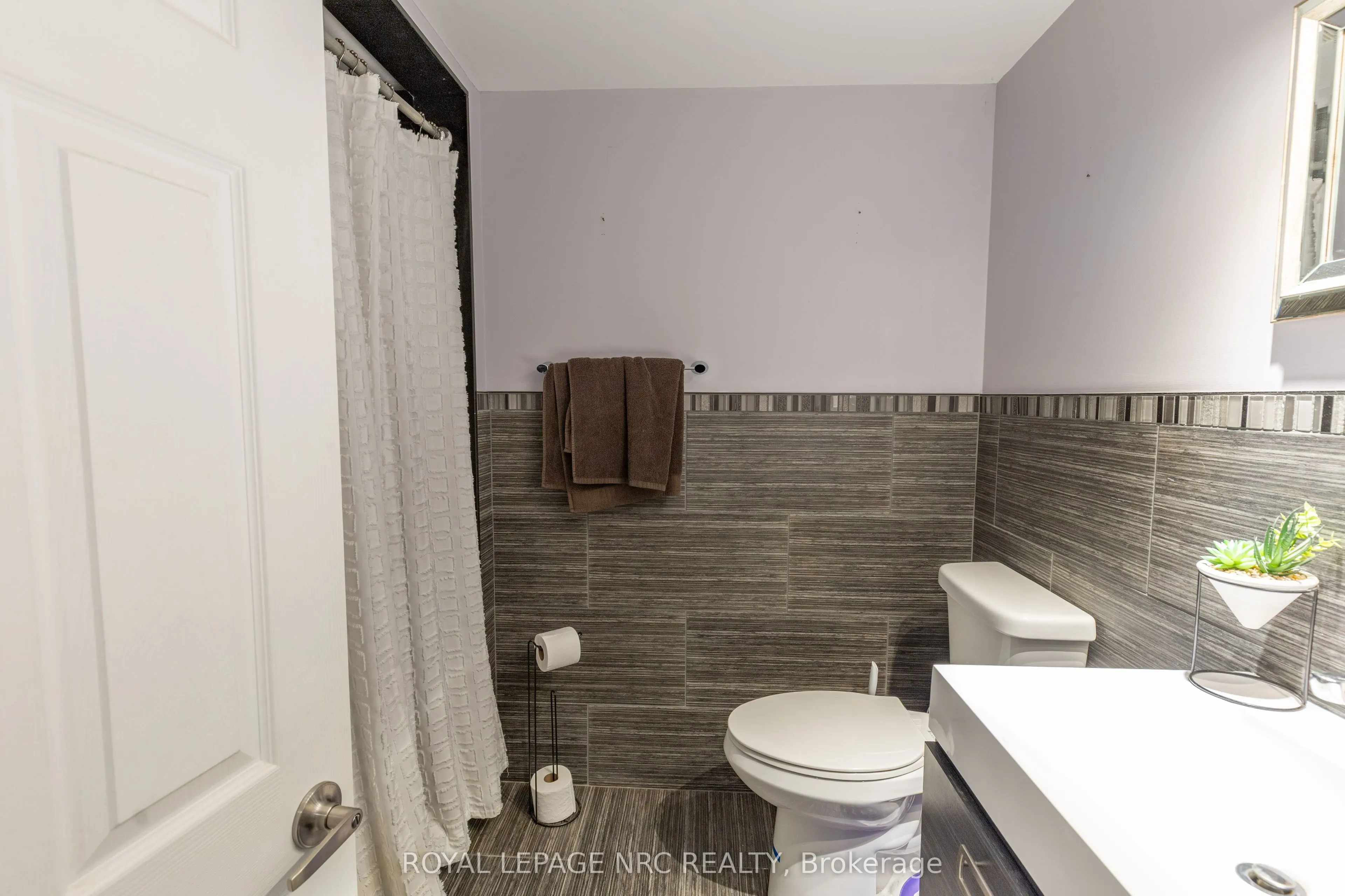 11 Brookdale Avenue