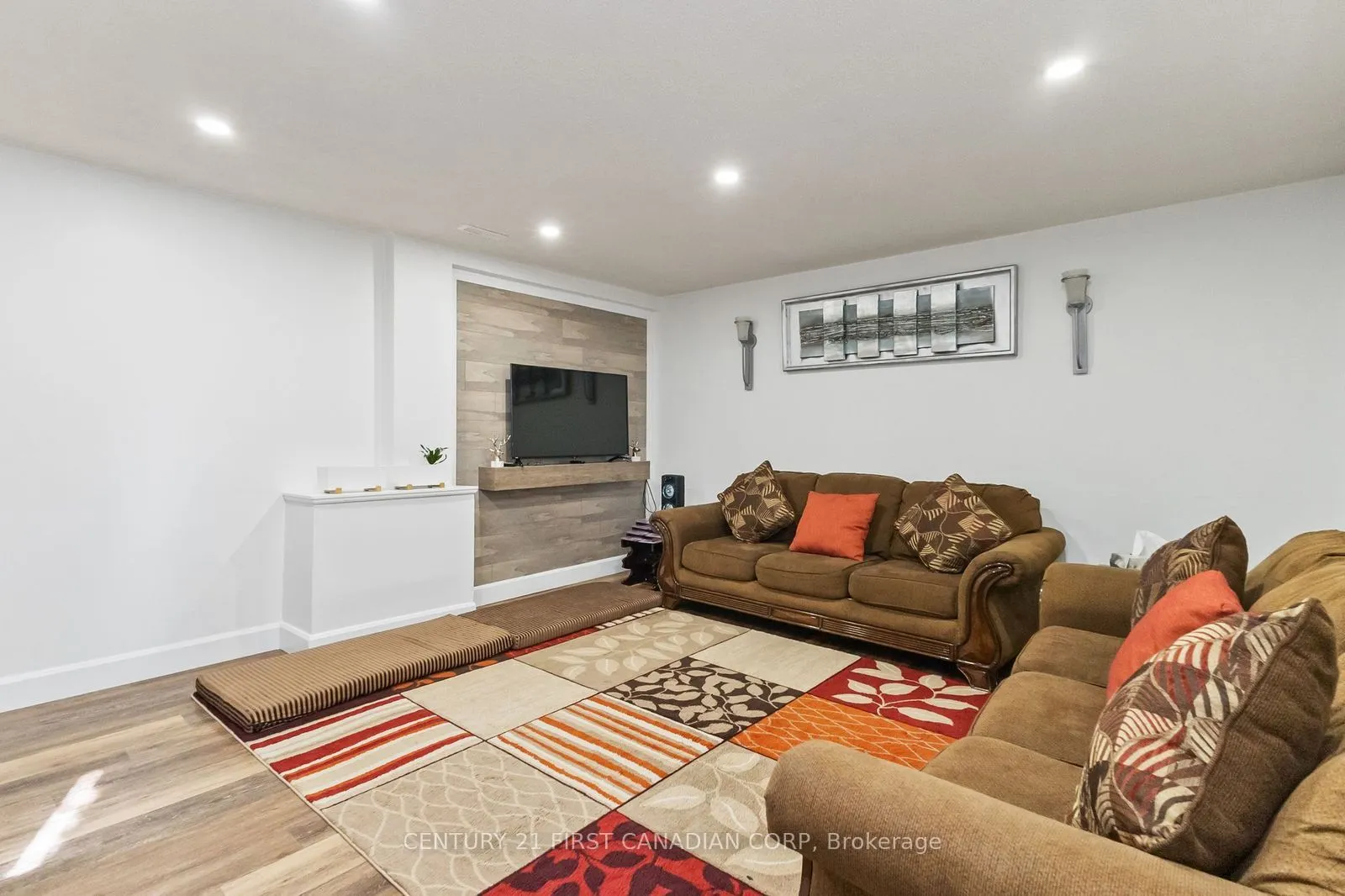 172 Golfdale Crescent