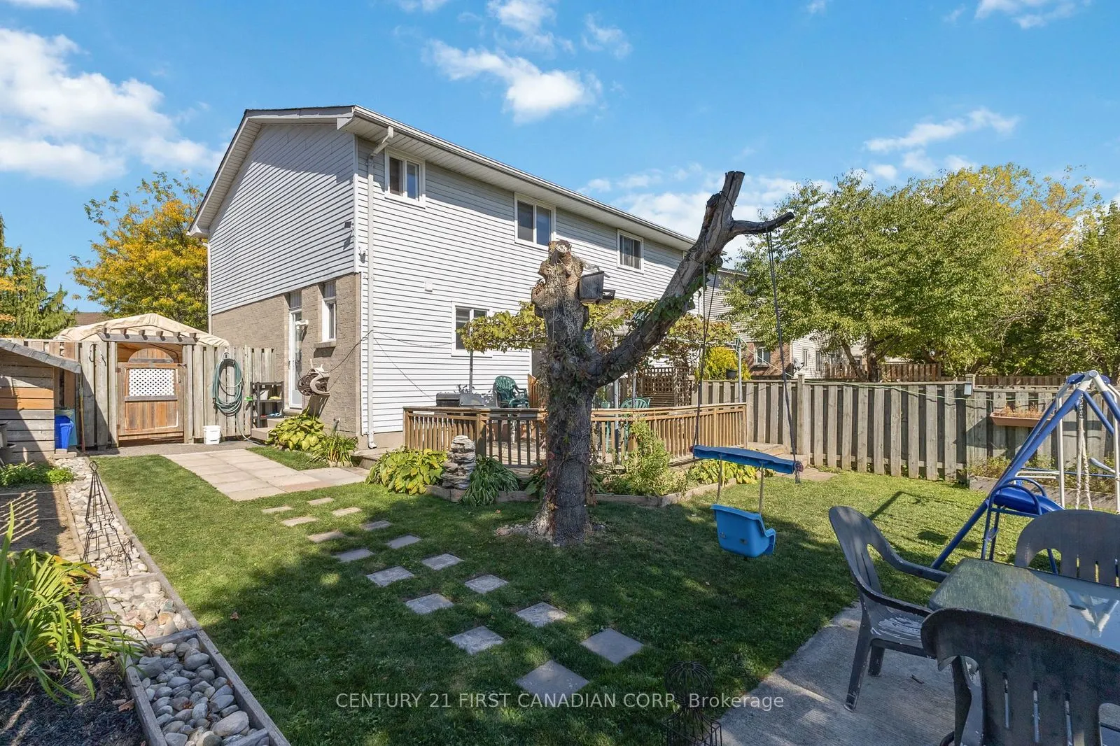 172 Golfdale Crescent