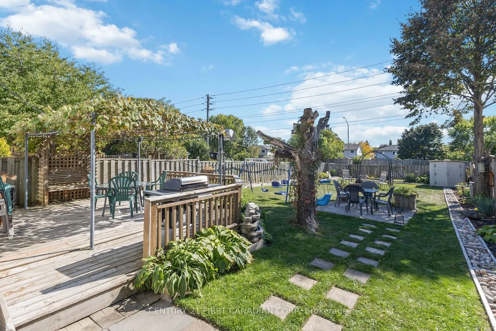 172 Golfdale Crescent