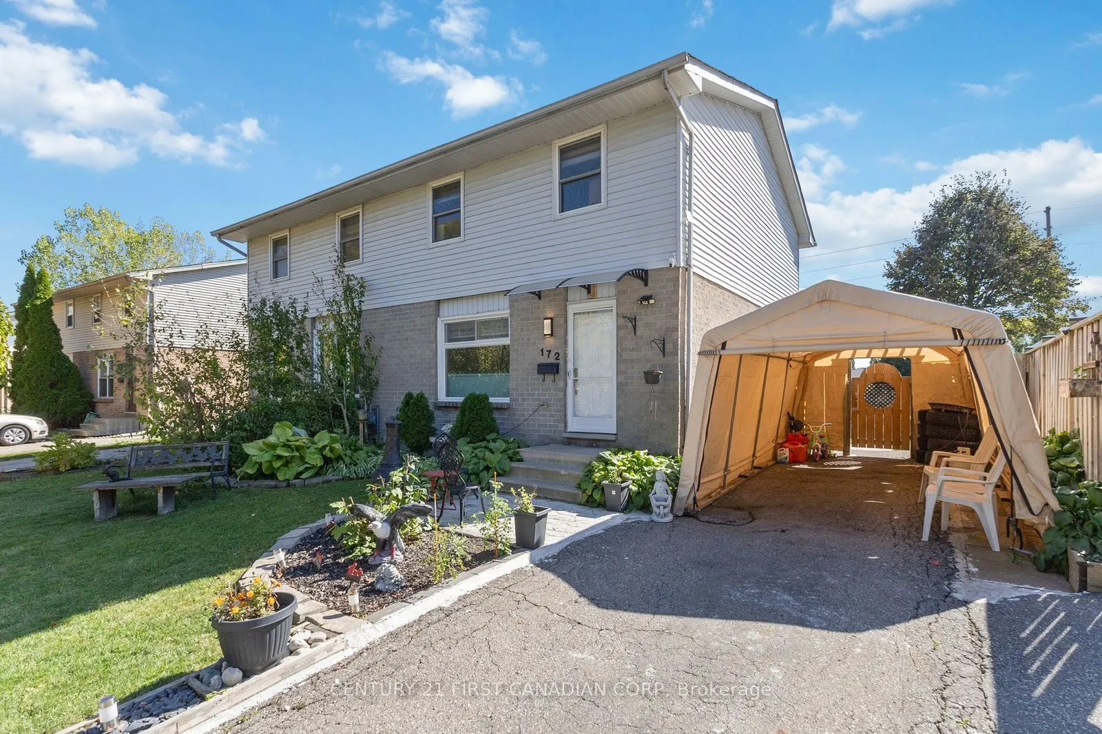 172 Golfdale Crescent
