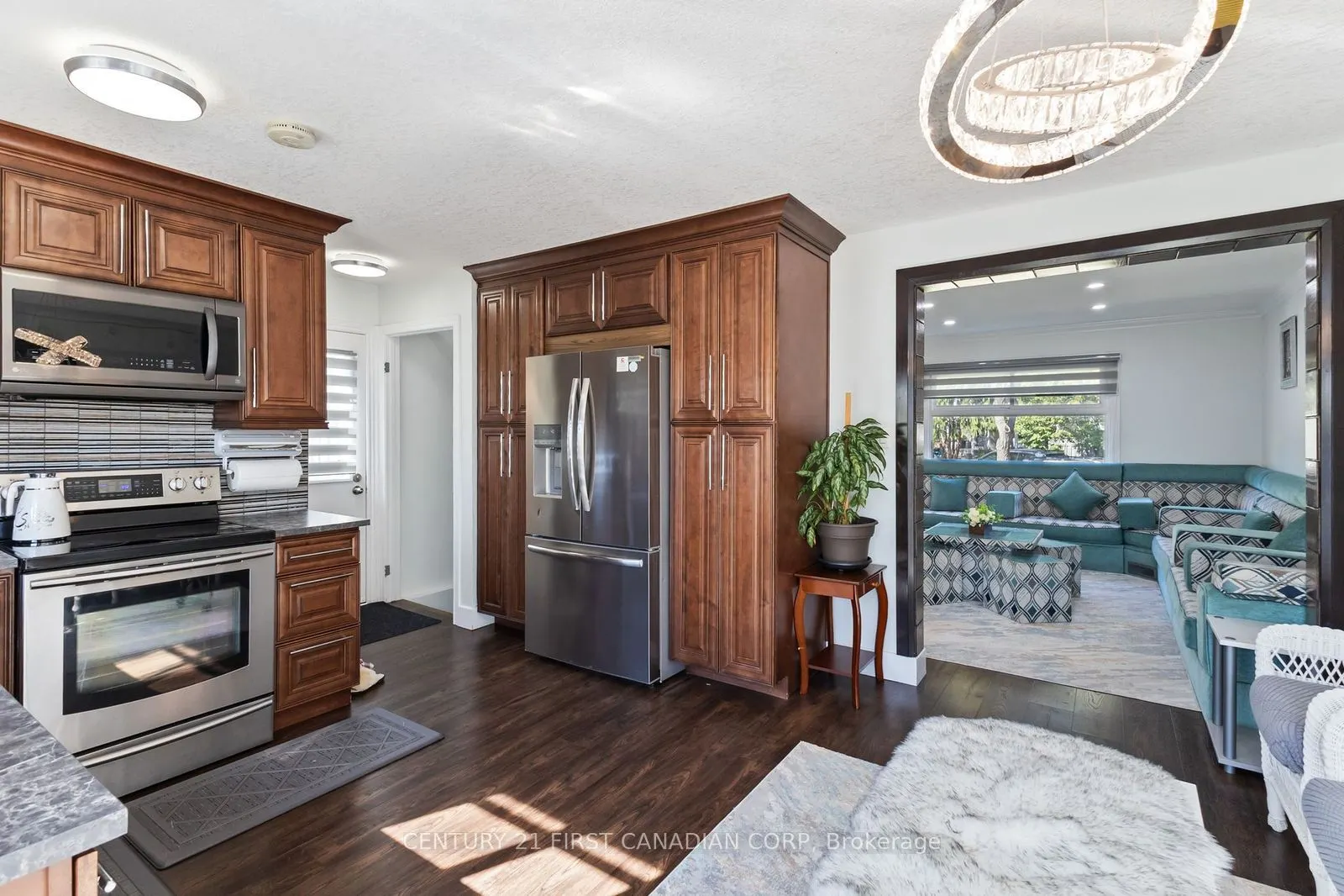 172 Golfdale Crescent