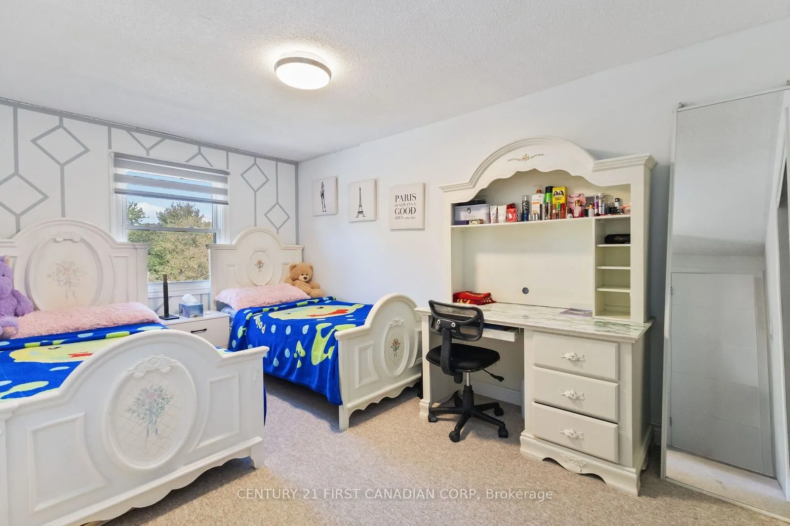 172 Golfdale Crescent