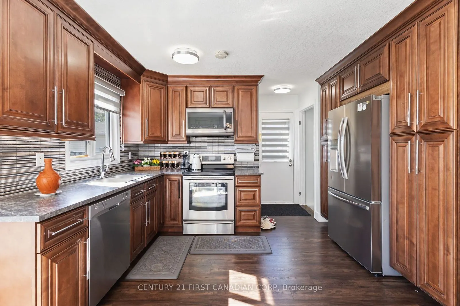 172 Golfdale Crescent