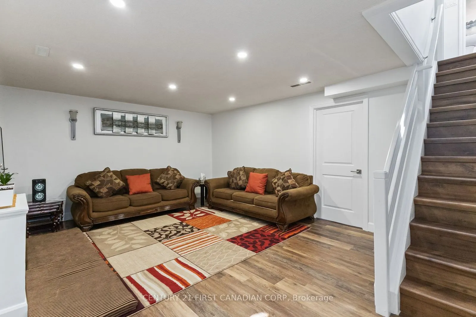 172 Golfdale Crescent