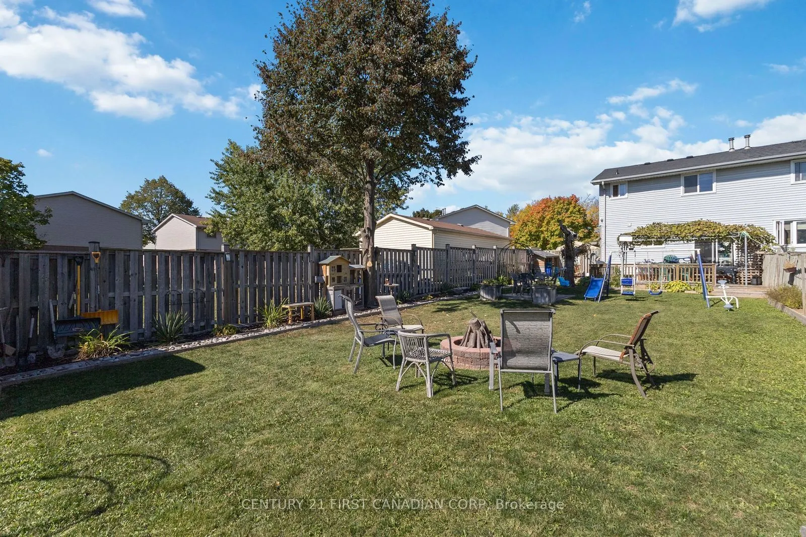 172 Golfdale Crescent
