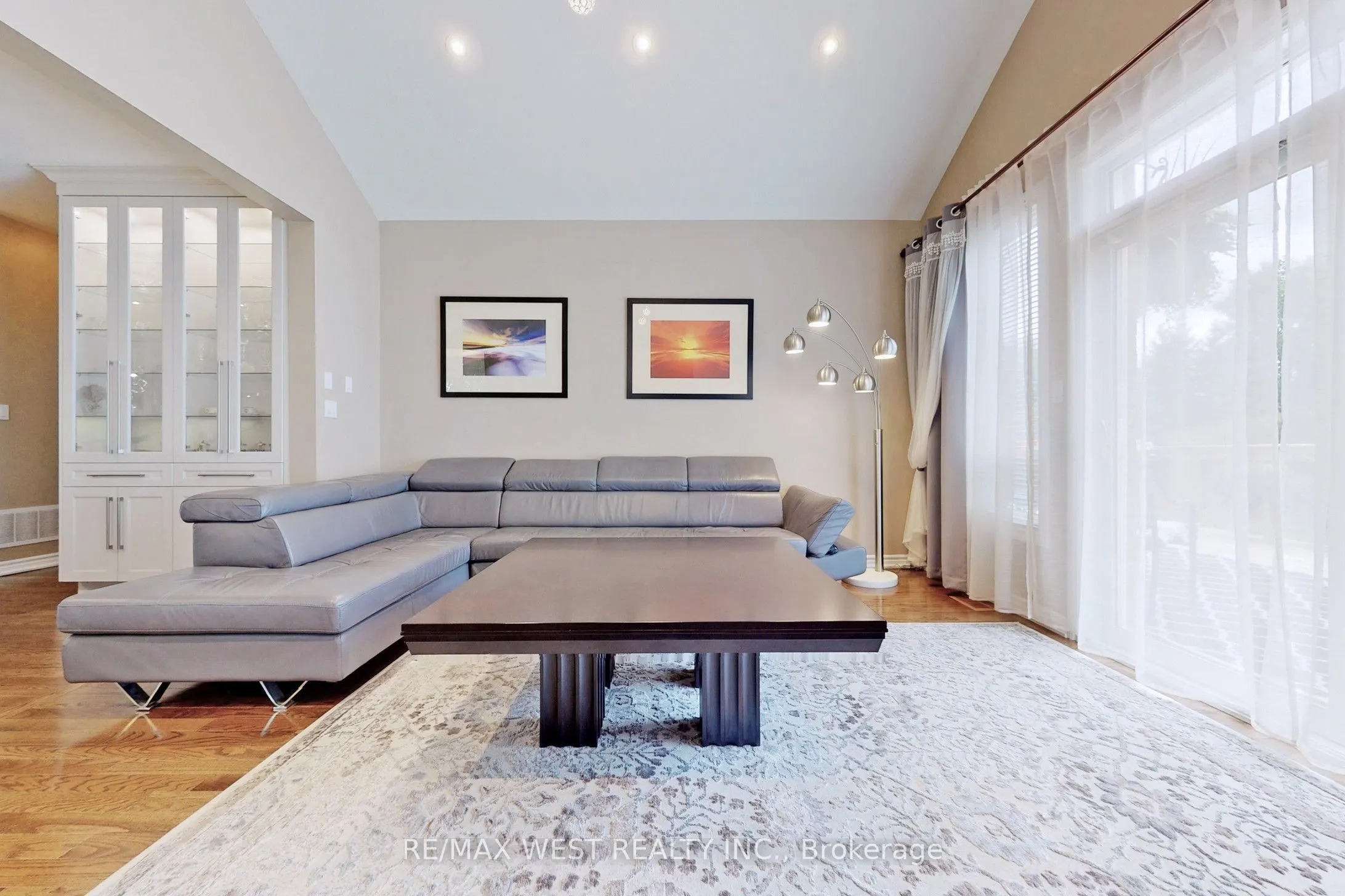 9 Aberfoyle Mill Crescent