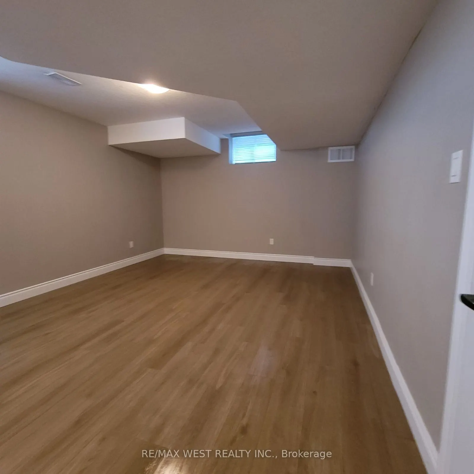 9 Aberfoyle Mill Crescent