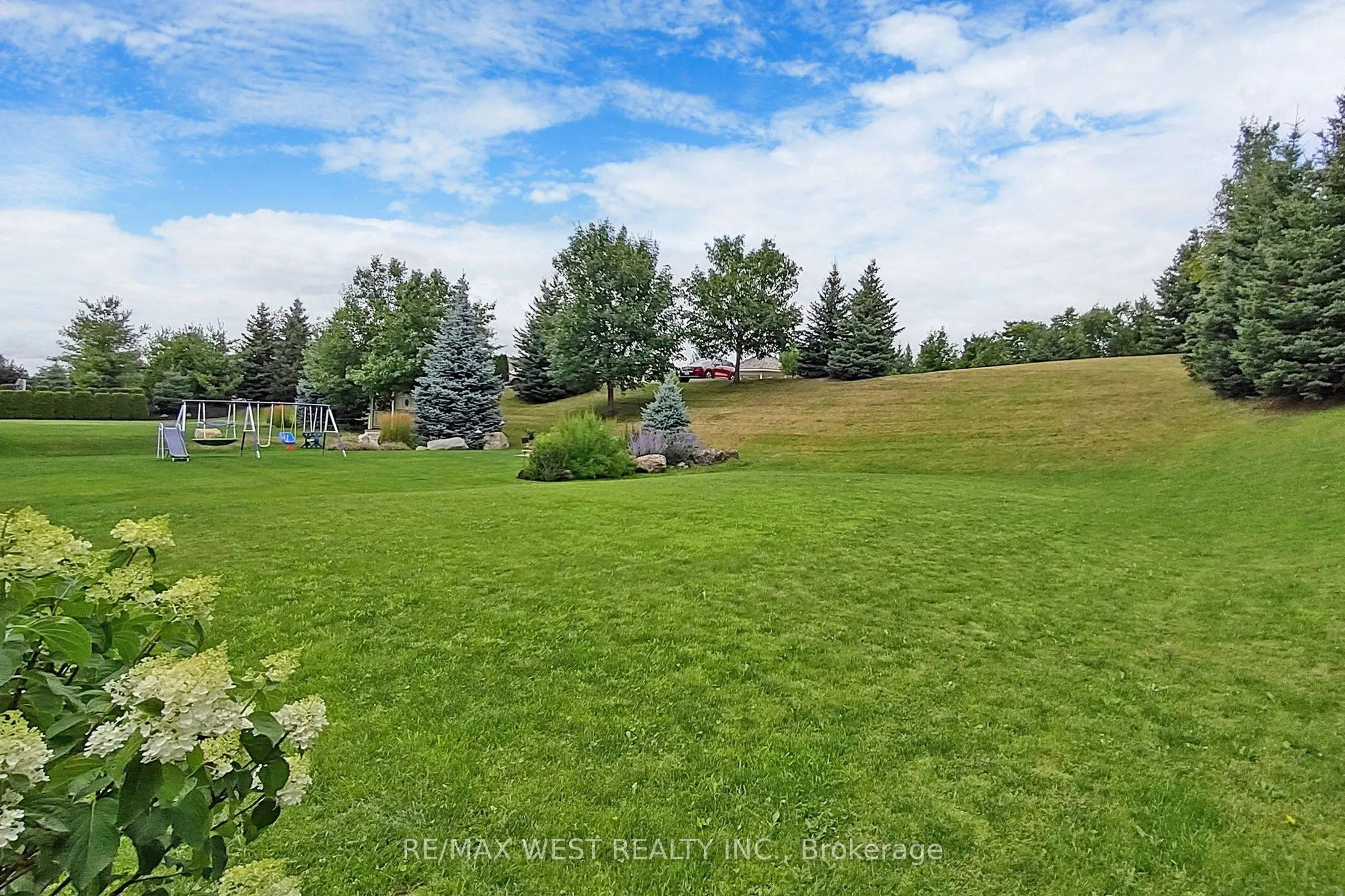 9 Aberfoyle Mill Crescent