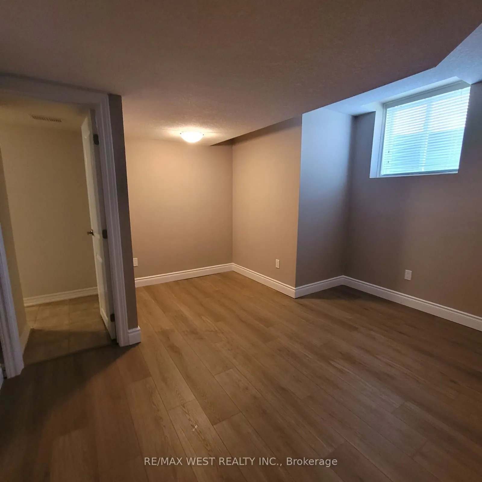9 Aberfoyle Mill Crescent