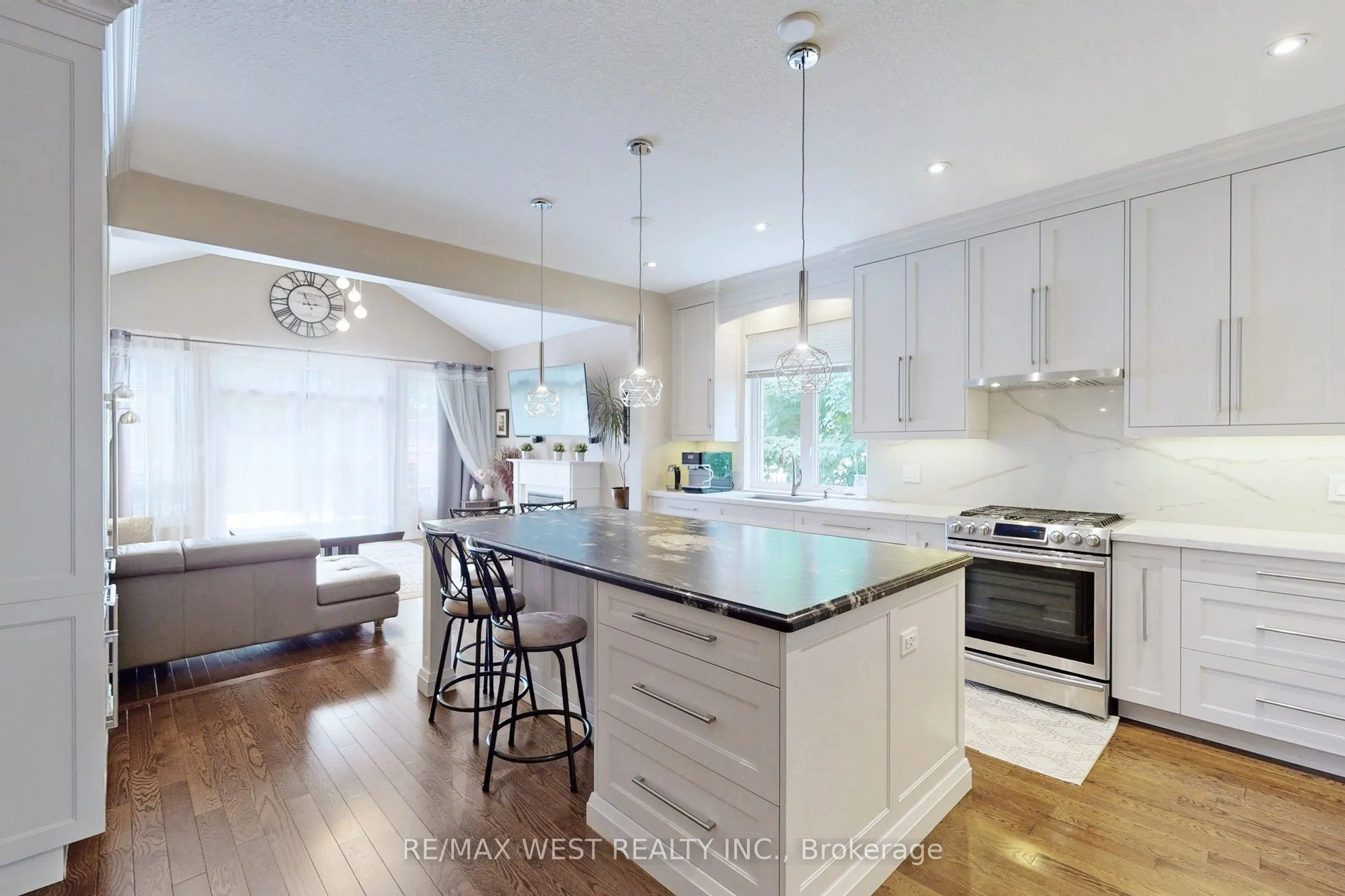 9 Aberfoyle Mill Crescent