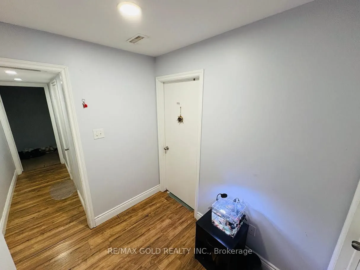 56 Tumbleweed Crescent