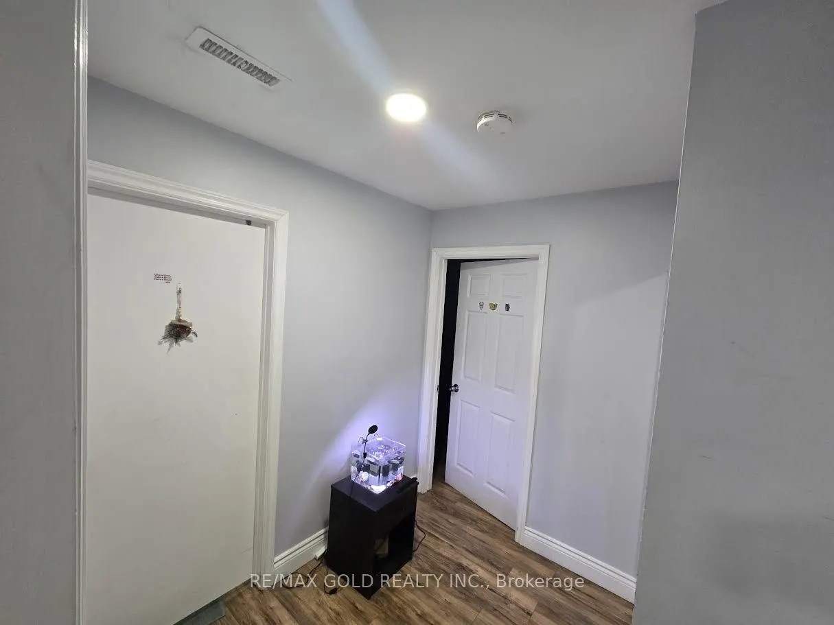 56 Tumbleweed Crescent