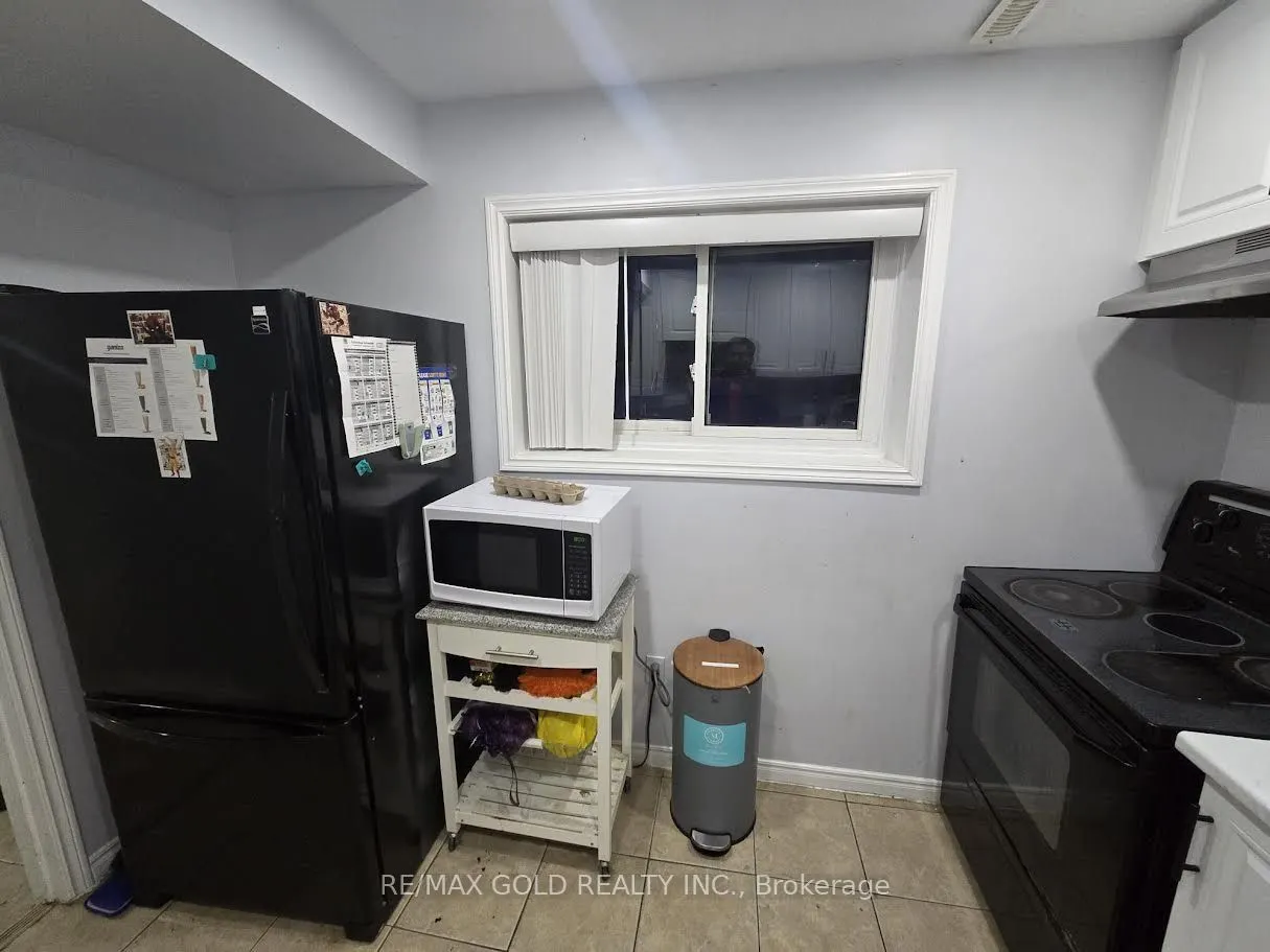 56 Tumbleweed Crescent
