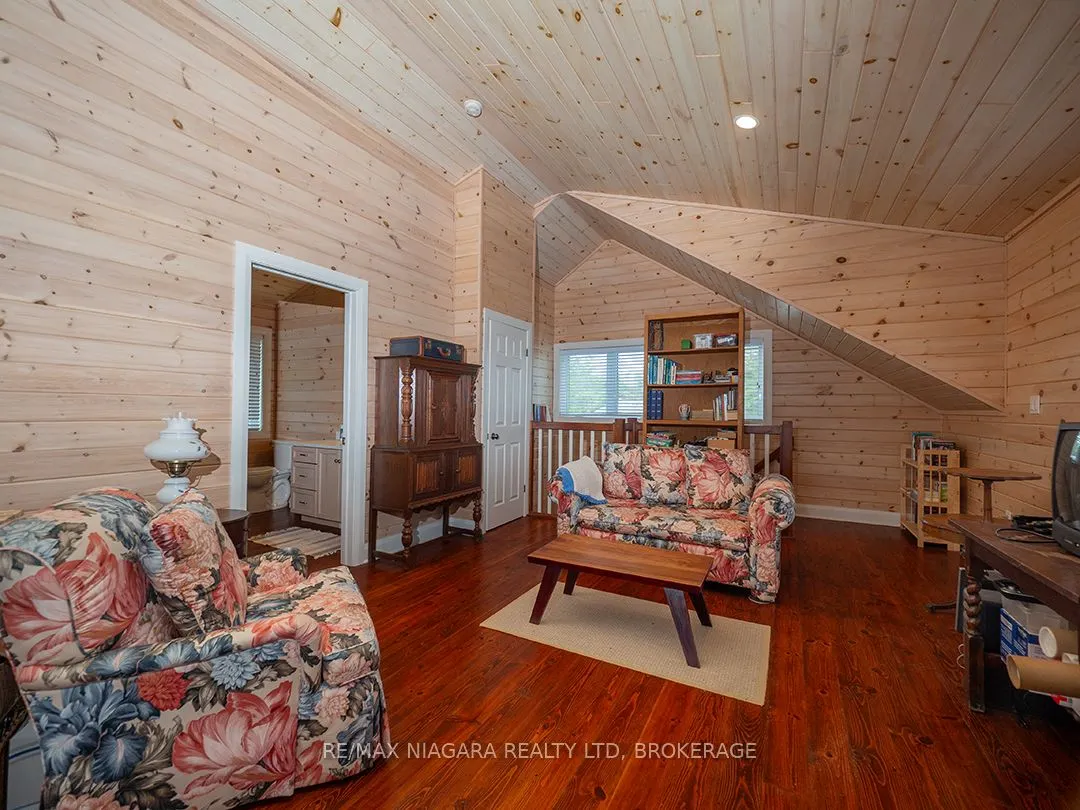 12895 Old Lakeshore Road W