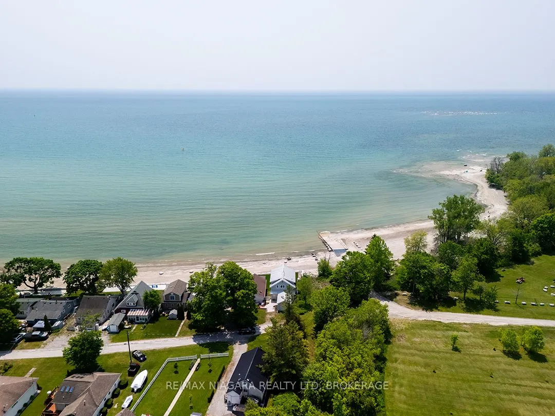 12895 Old Lakeshore Road W