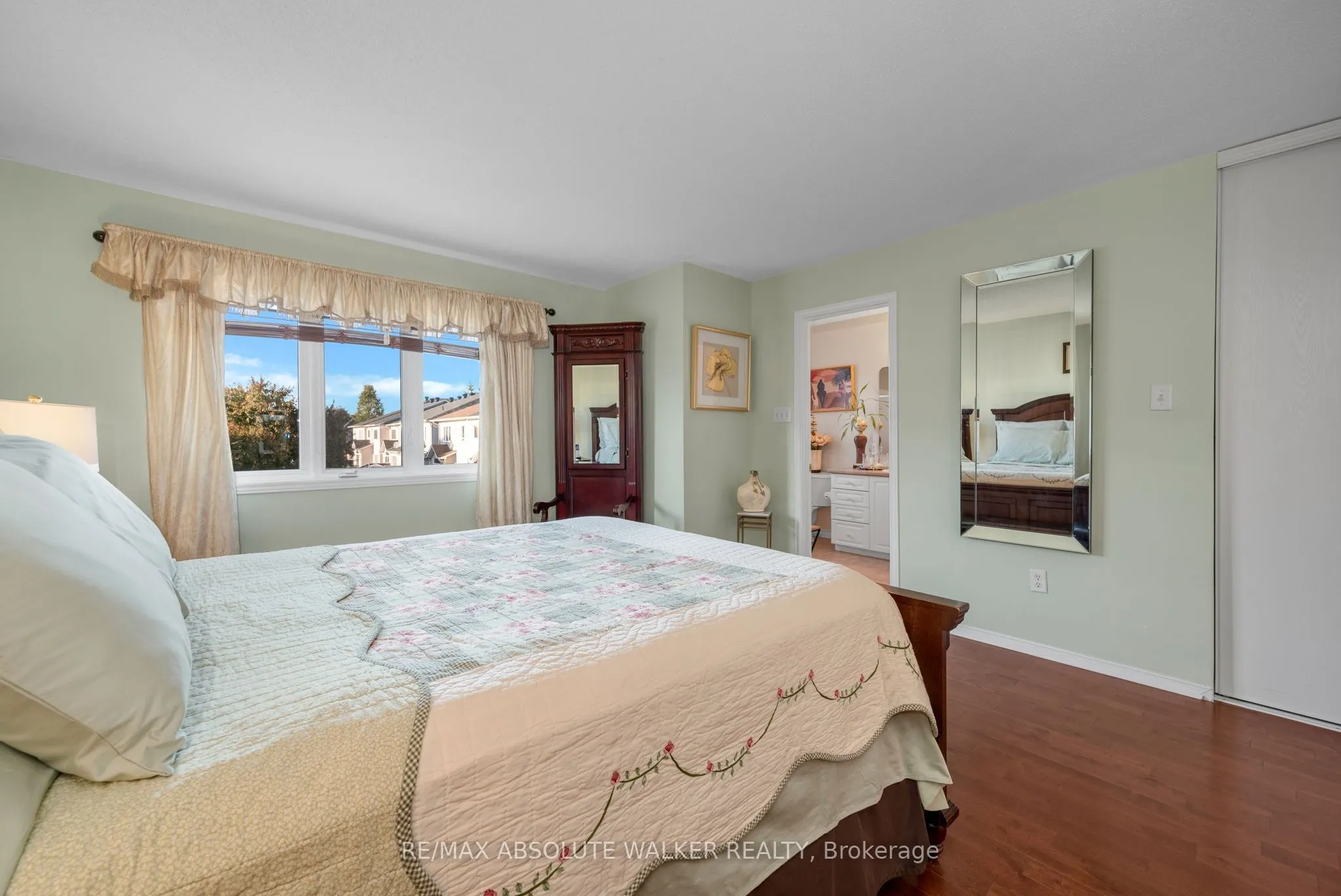 607 Aquaview Drive