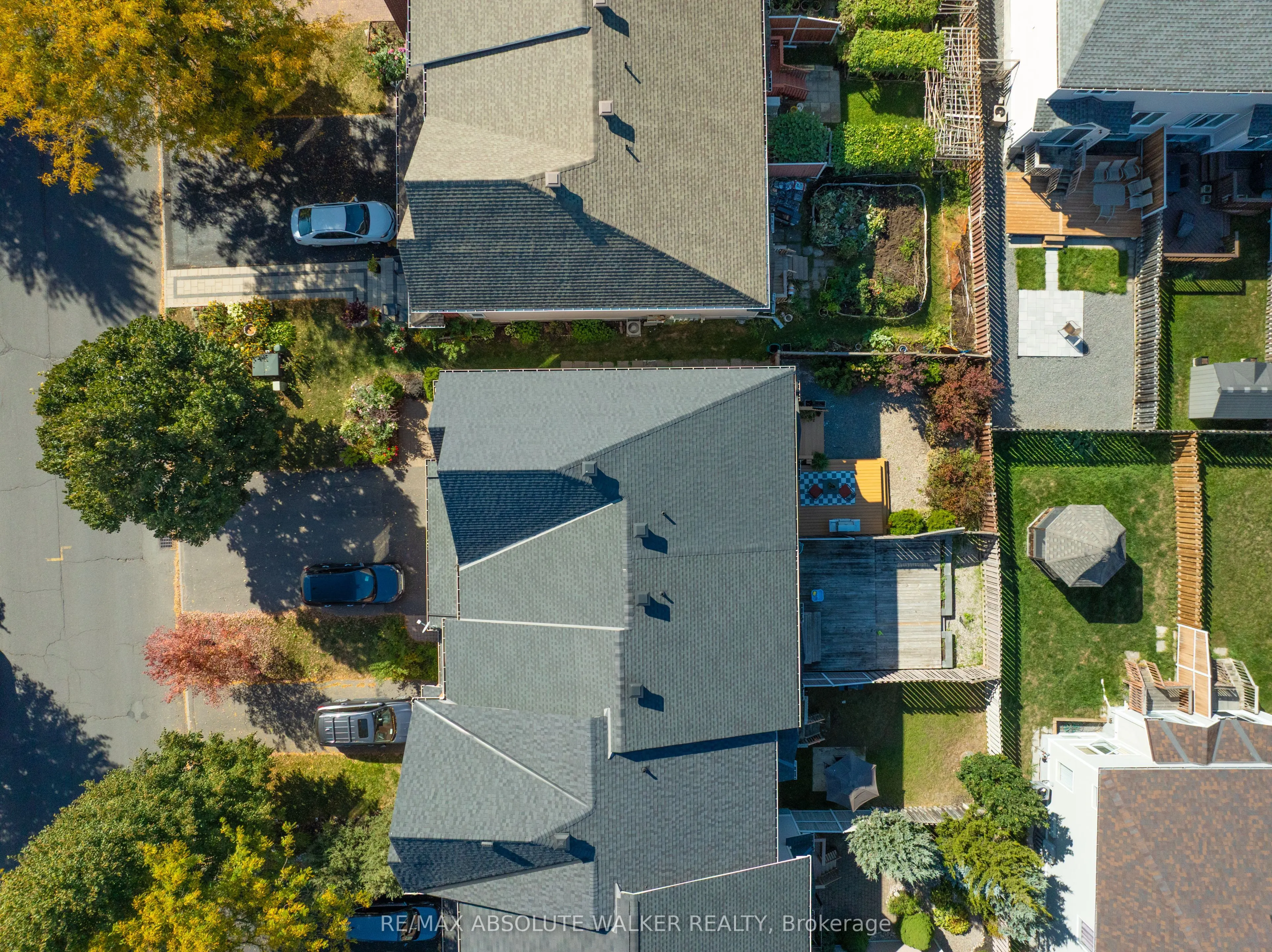 607 Aquaview Drive